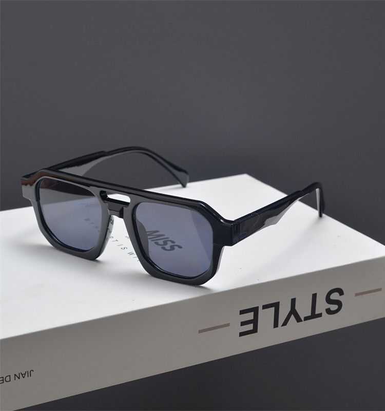 Electric Visual Hip-hop Street ins style custom avant-garde sunglasses Size ONE SIZE - 4 Thumbnail