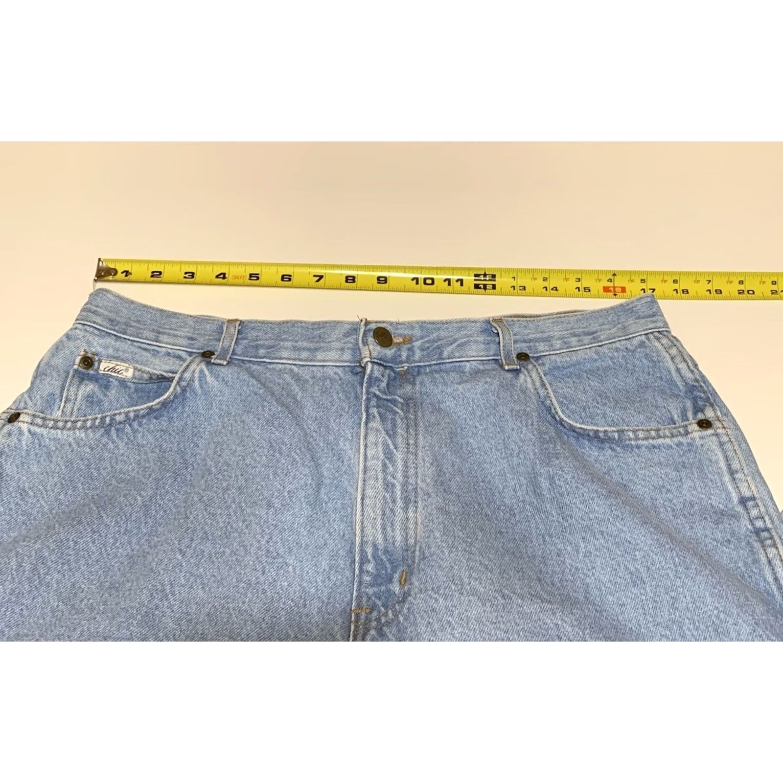 Vintage VINTAGE Chic Denim Mom Jeans 34x30 High Waisted Tapper Leg 80s 90s USA Womens Jeans Size 20 Plus Blue Size 42" / US 20 - 3 Thumbnail