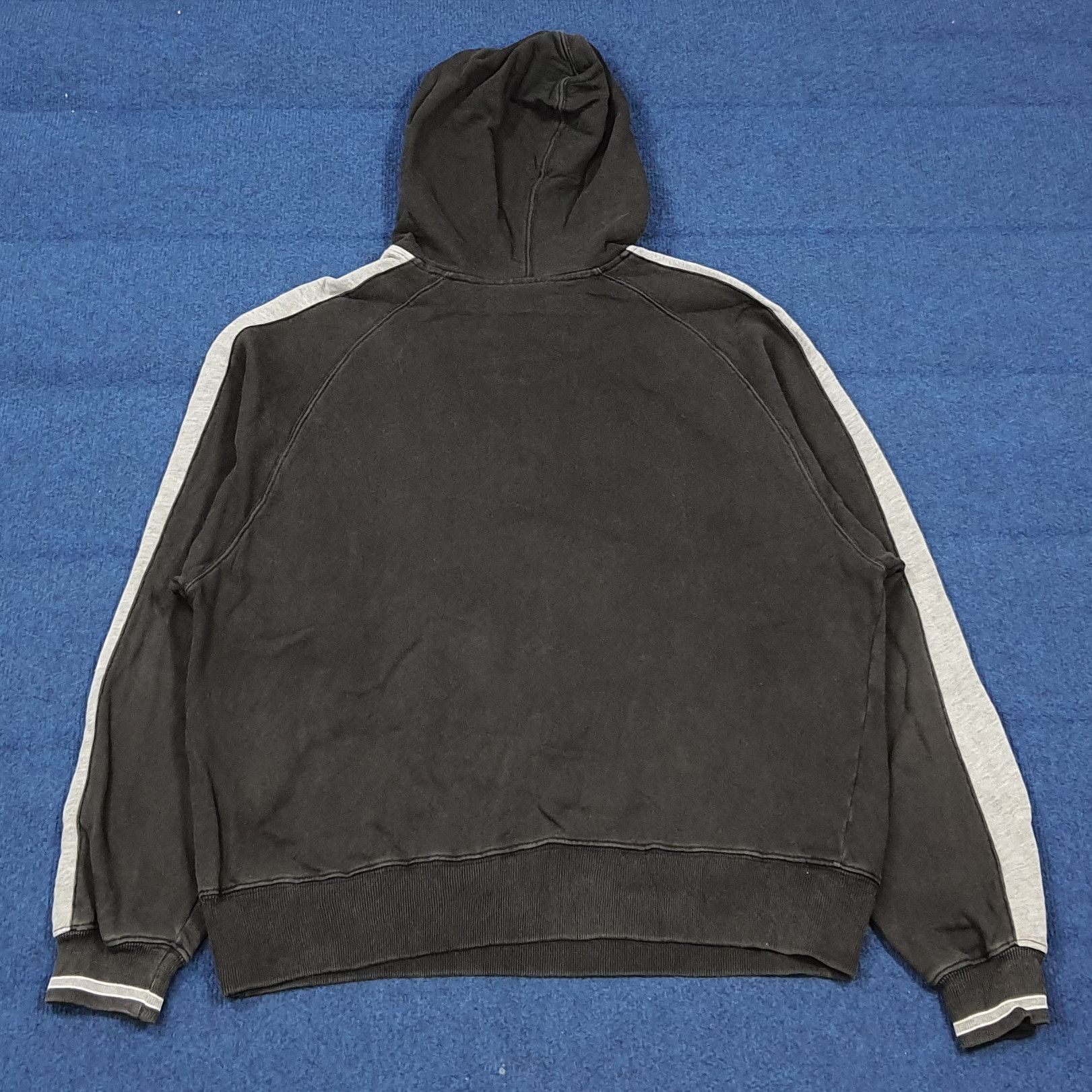 Nike Vintage Nike Hoodie 1/4 Zip Sweatshirt Streetwear C288N25 Size US M / EU 48-50 / 2 - 3 Thumbnail