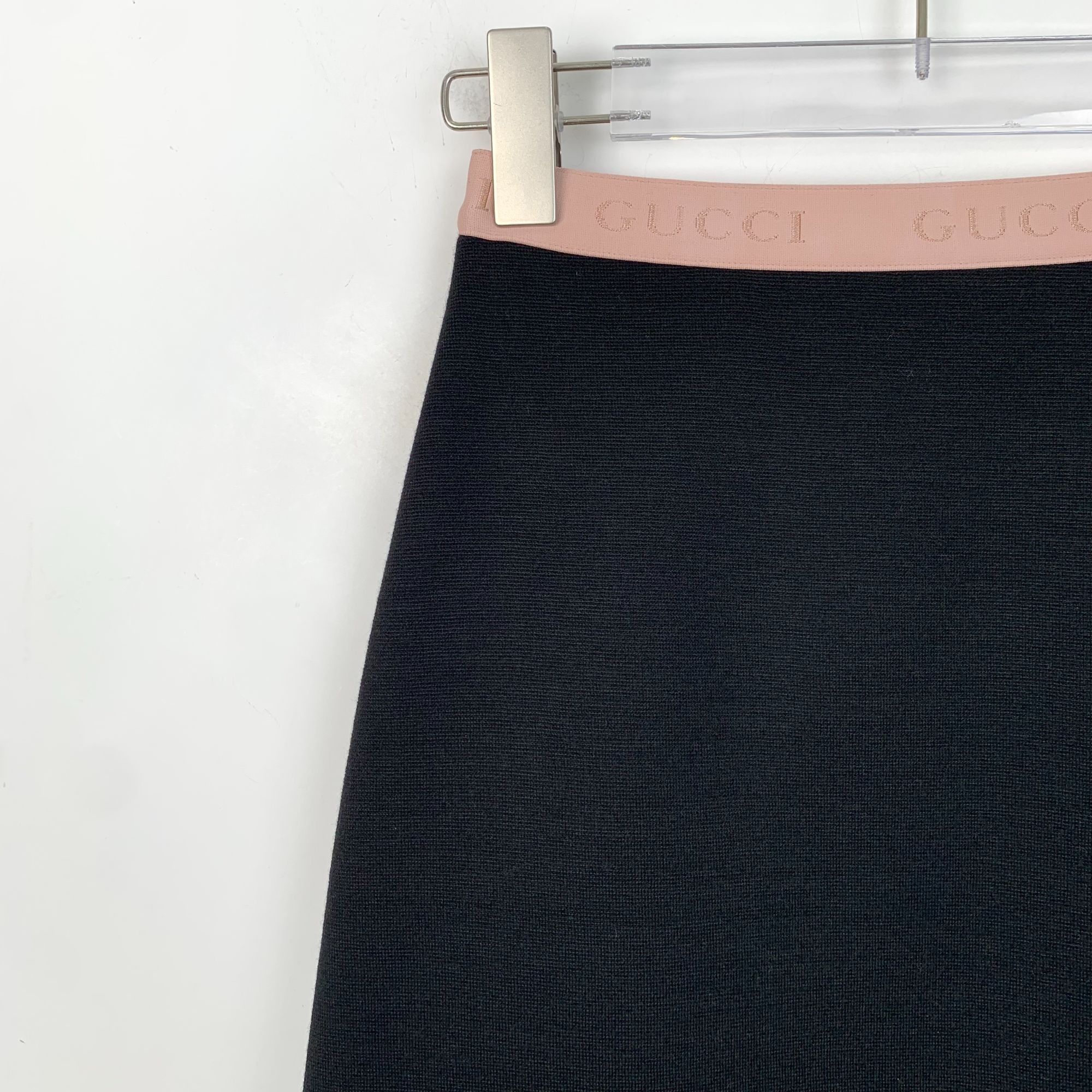 Gucci Gucci Black Knee-Length Skirt With Pink Logo Waistband Size Size 36" / US 14 / IT 50 - 5 Thumbnail
