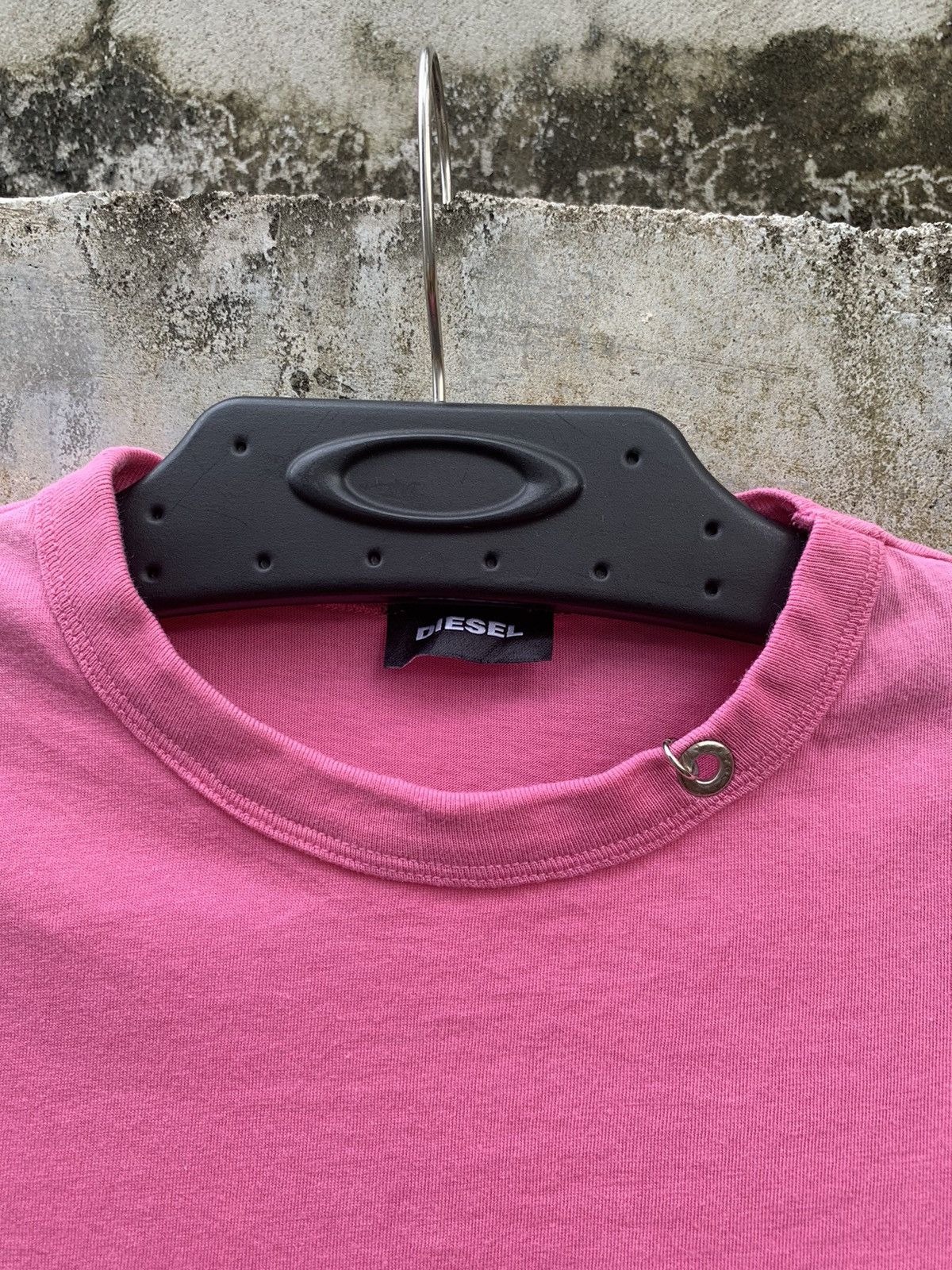 Diesel y2k Diesel Neck Ring Design Pink Top Tee Size S / US 4 / IT 40 - 3 Thumbnail