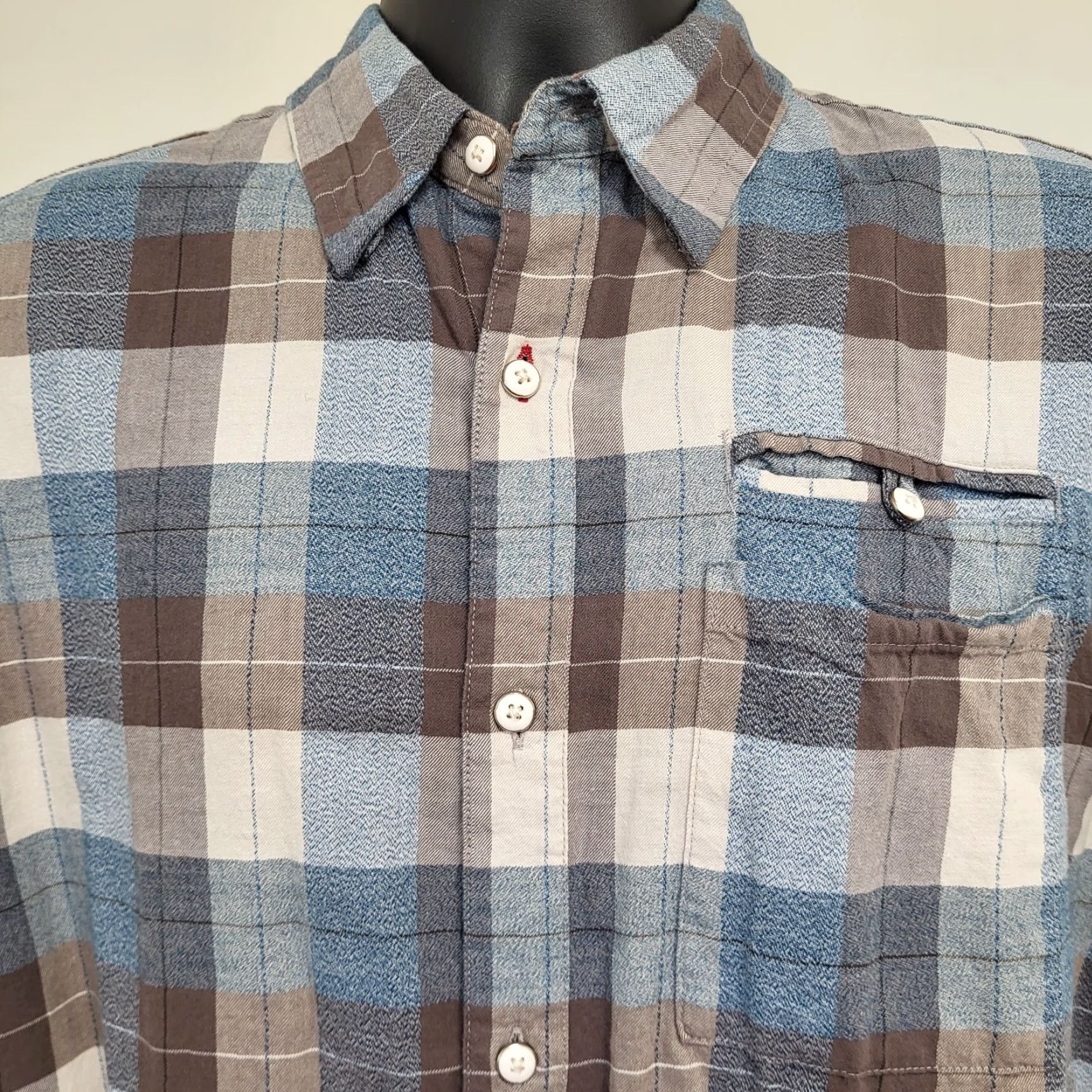 Vintage Grizzly Mountain Shirt Men XL Blue Brown Cream Short Sleeve Plaid Pocket Button-Up Shirt Size US XL / EU 56 / 4 - 4 Thumbnail