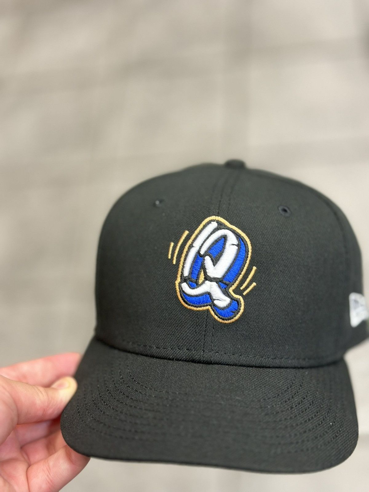 New Era Rancho Cumanga Quakes Size 32 - 1 Thumbnail