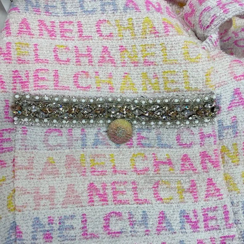 Chanel Chanel 24C pink full-print logo bathrobe coat Size XXS / US 00 / IT 34 - 4 Thumbnail