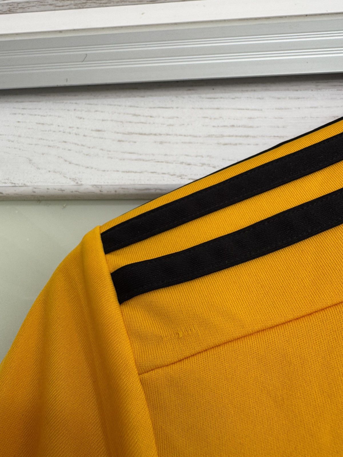 Adidas Wolverhampton 2018-2019 Home Soccer Jersey Football Kit Size US M / EU 48-50 / 2 - 11 Thumbnail
