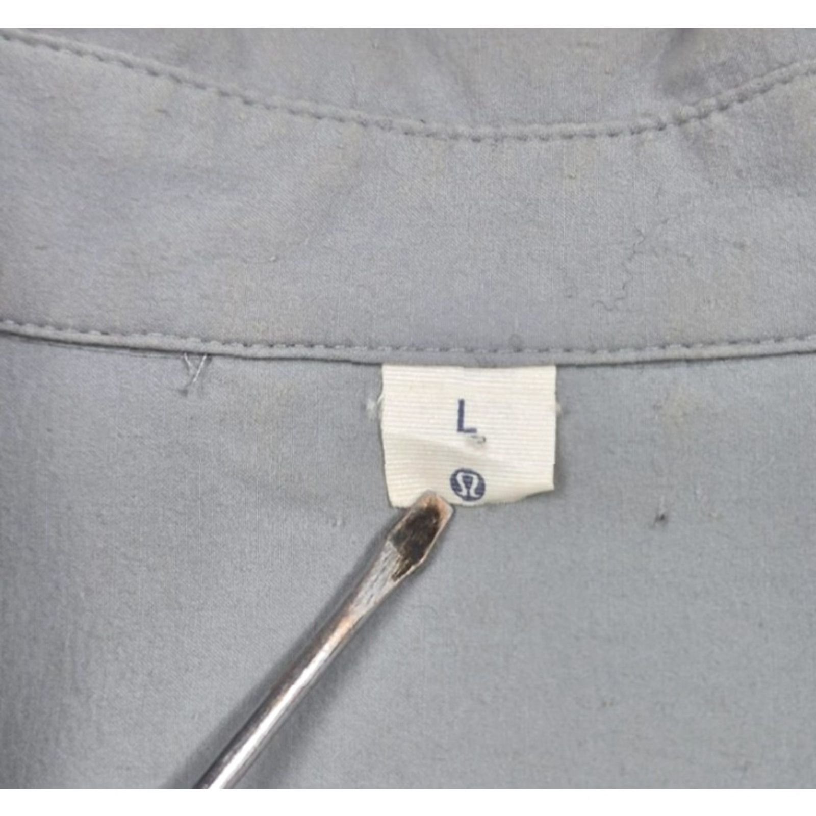 Lululemon Lululemon Button Up Shirt Mens Large Gray Solid Long Sleeve Casual Tech Shirt Size US L / EU 52-54 / 3 - 5 Thumbnail