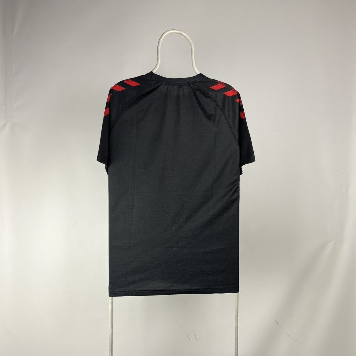 Hummel BRISTOL CITY 2020/2021 TRAINING FOOTBALL SHIRT JERSEY HUMMEL Size US L / EU 52-54 / 3 - 2 Thumbnail
