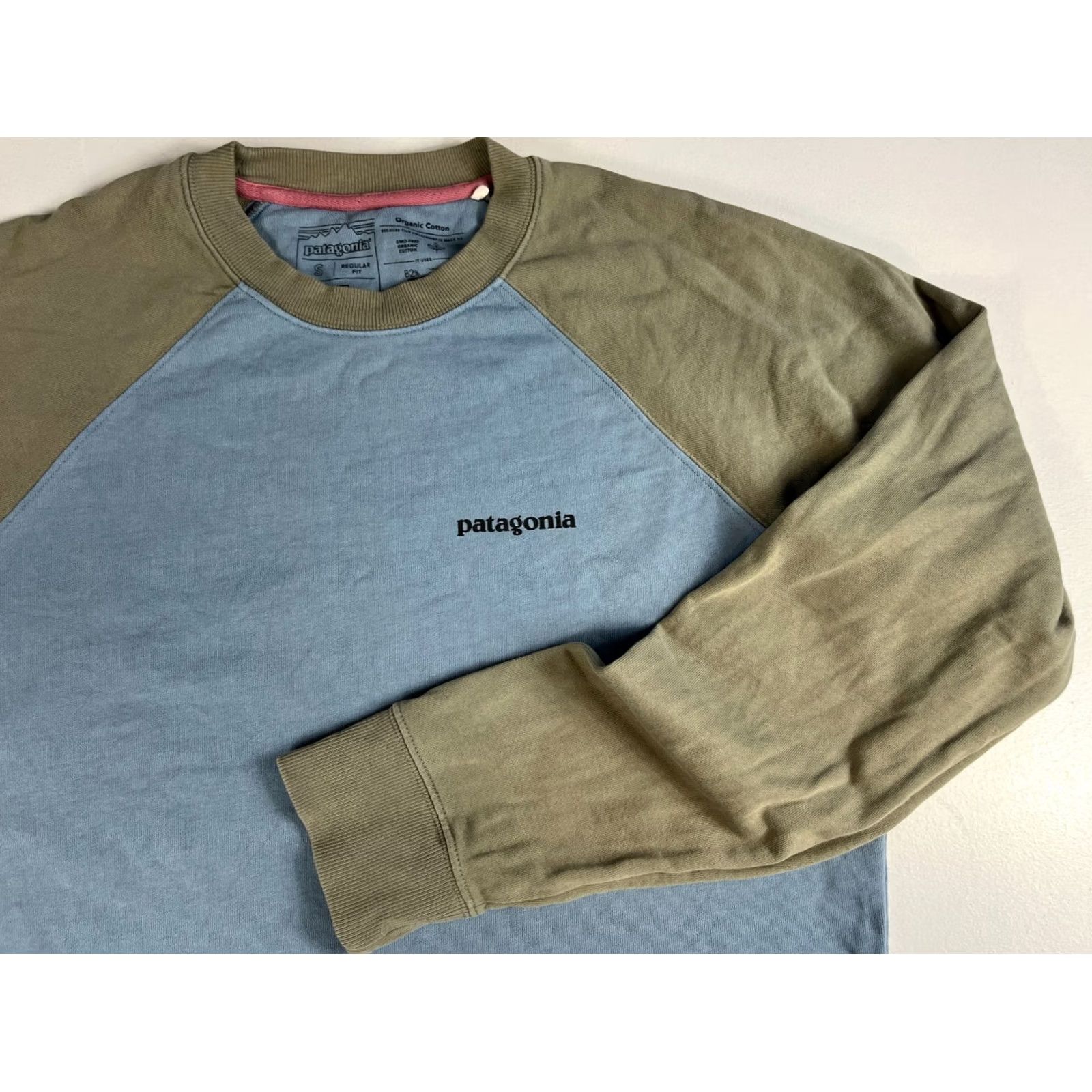Patagonia Patagonia Men's P-6 Logo Organic Crew Sweatshirt Double-Sided Sz S Size US S / EU 44-46 / 1 - 6 Thumbnail
