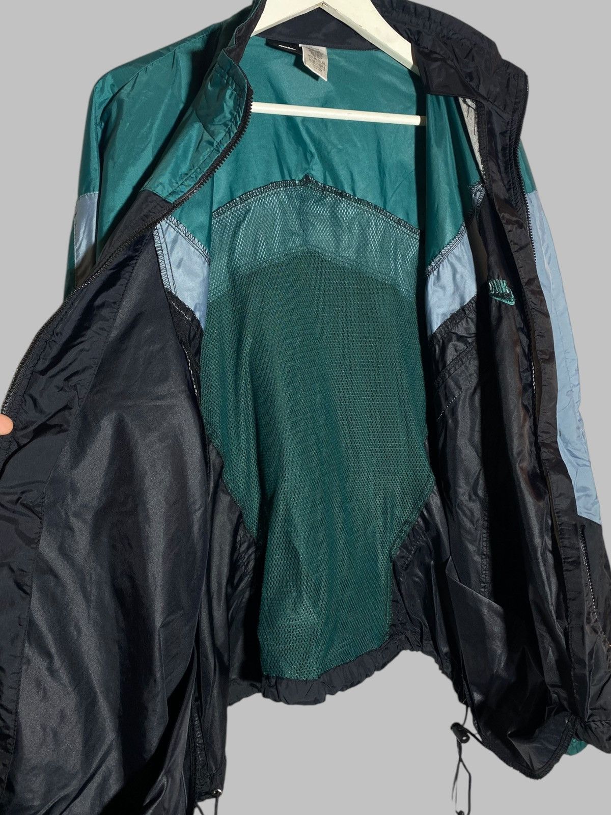 Nike 🔥 Y2K NIKE COLORBLOCK WINDBREAKER TECH RUNNER HACKERMAN VIBE Size US XL / EU 56 / 4 - 16 Thumbnail
