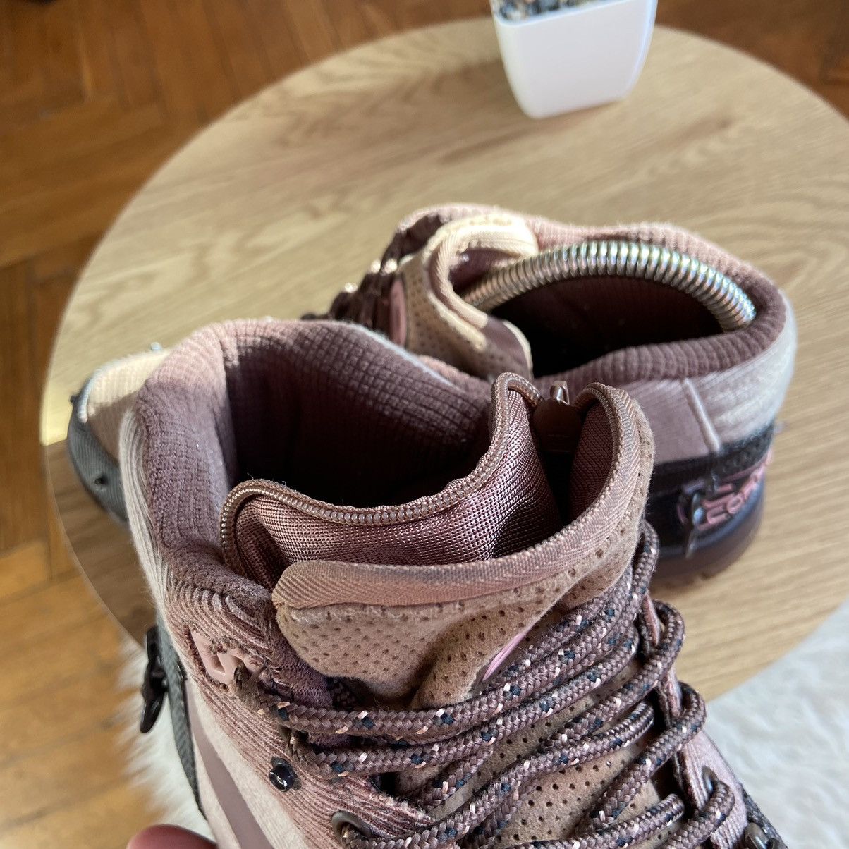 Nike × Travis Scott Nike x Travis Scott Air Trainer 1 SP Wheat Size US 7 / EU 40 - 14 Thumbnail
