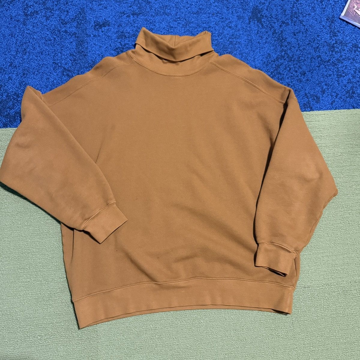 Monitaly Mustard Monitaly Turtleneck size L Size US L / EU 52-54 / 3 - 2 Thumbnail