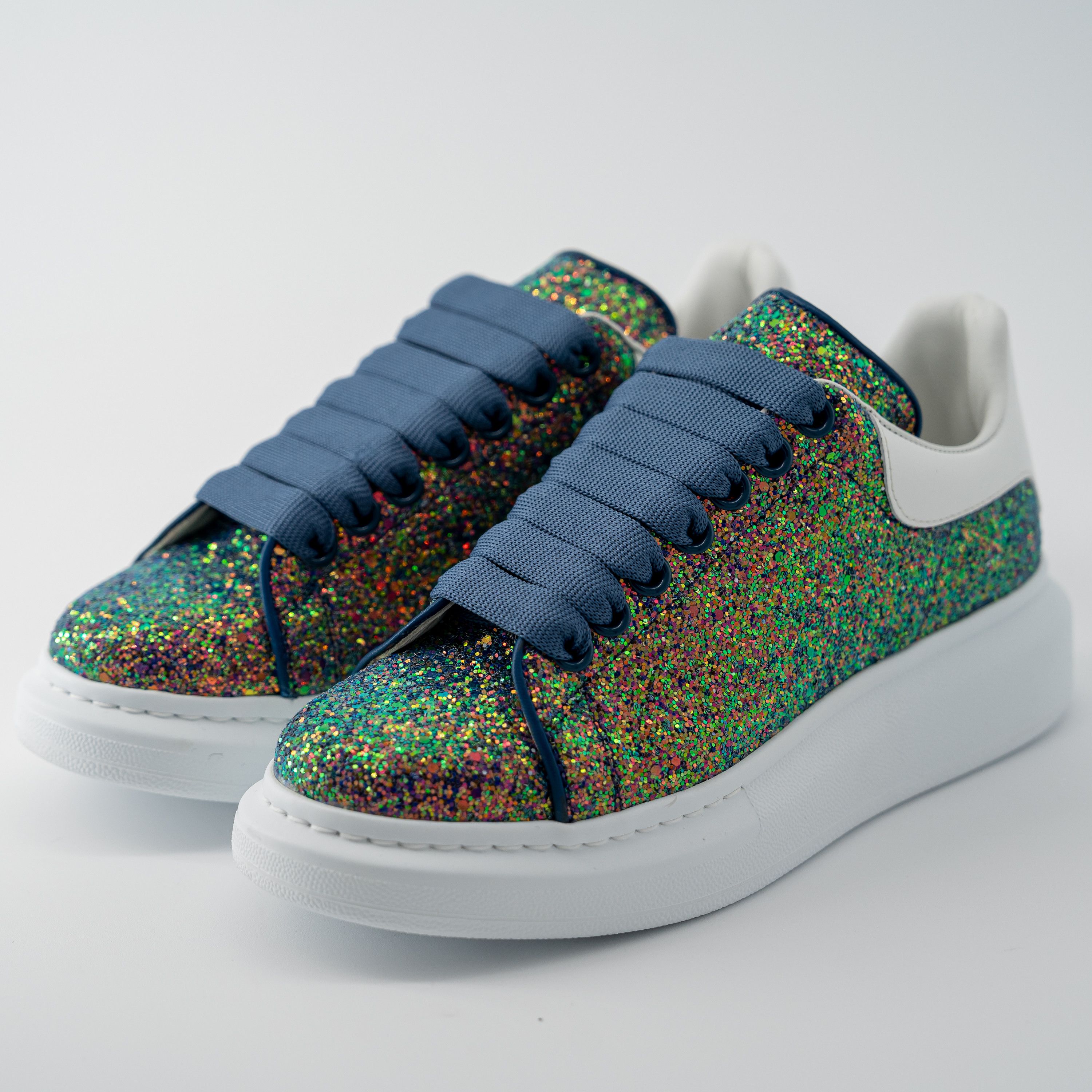 Alexander McQueen 7 - Alexander McQueen Oversized Sneakers Grey Blue Glitter Size US 7 / IT 37 - 1 Thumbnail