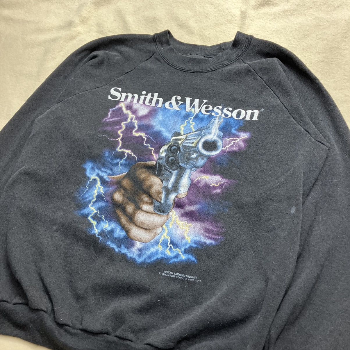 Harley Davidson 90’s smith and wesson 3D emblem sweatshirt lightning pistol Size US L / EU 52-54 / 3 - 1 Thumbnail