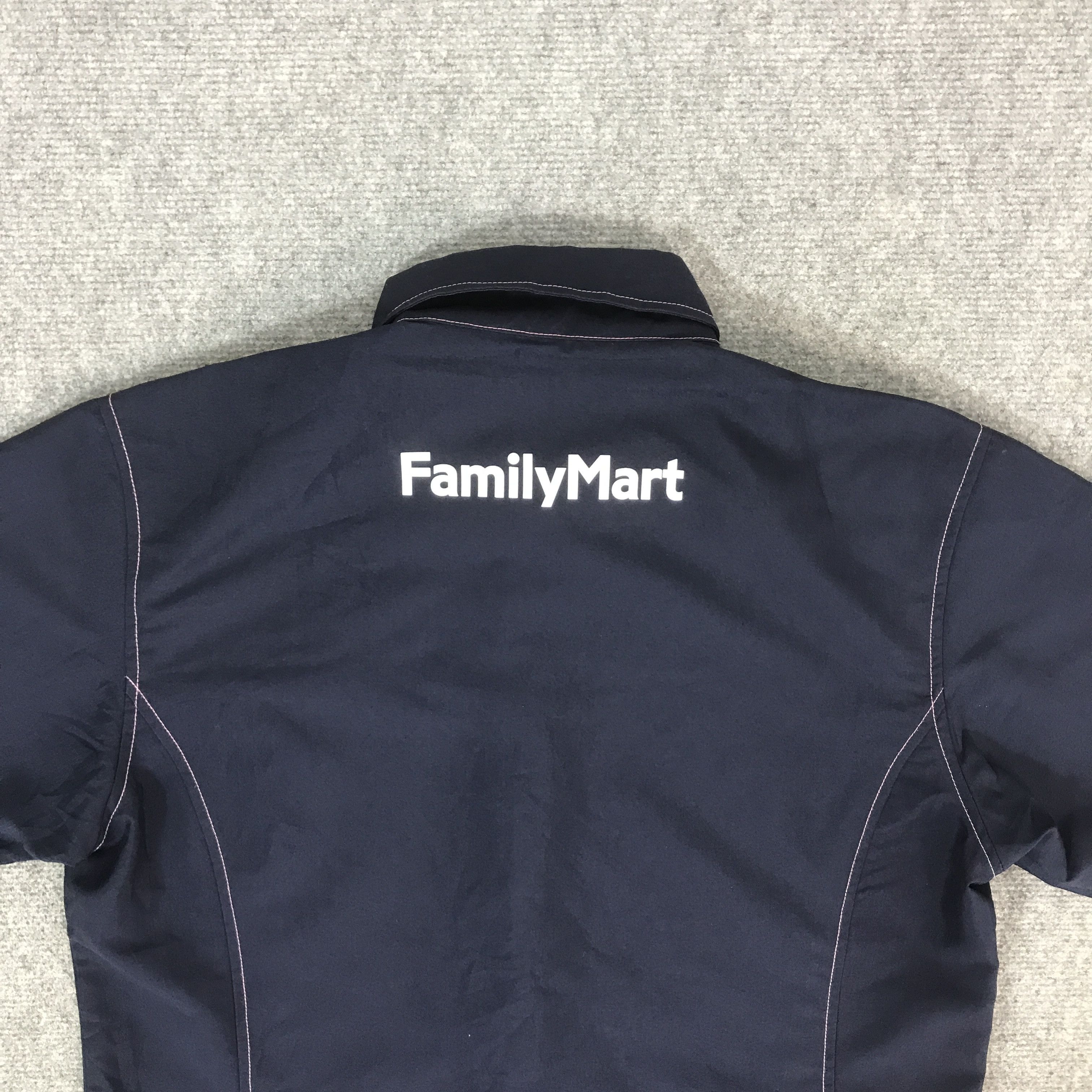 Japanese Brand FAMILY MART JAPAN UNIFORM SHIRT JACKET K64B18 Size US M / EU 48-50 / 2 - 4 Thumbnail