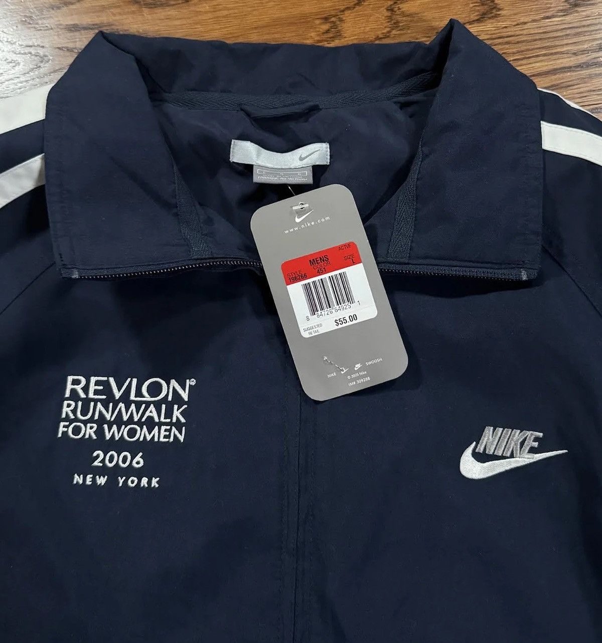 Nike Vintage Nike Revlon Walk For Women 2006 Jacket (Size L) NWT Size L / US 10 / IT 46 - 2 Thumbnail
