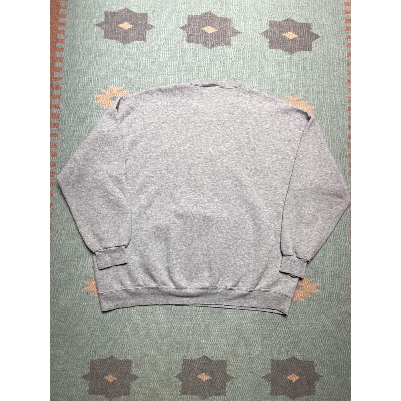 Disney VINTAGE Winnie the Pooh Disney cartoon crewneck sweatshirt 2XL Men Gray Pullover Sweatshirt Size US XXL / EU 58 / 5 - 6 Thumbnail