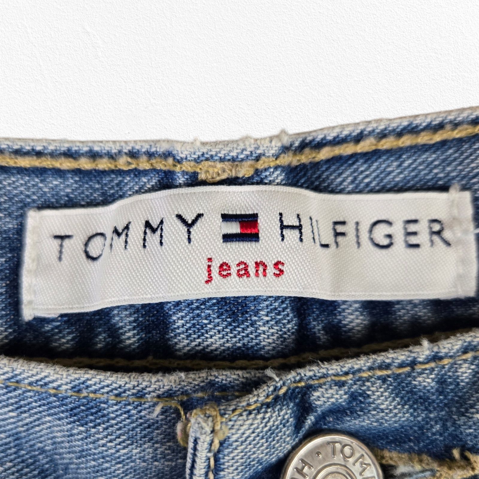 Tommy Hilfiger 90s Tommy Hilfiger Light Wash Capri Jeans Size 12 Size 34" / US 12 / IT 48 - 5 Thumbnail