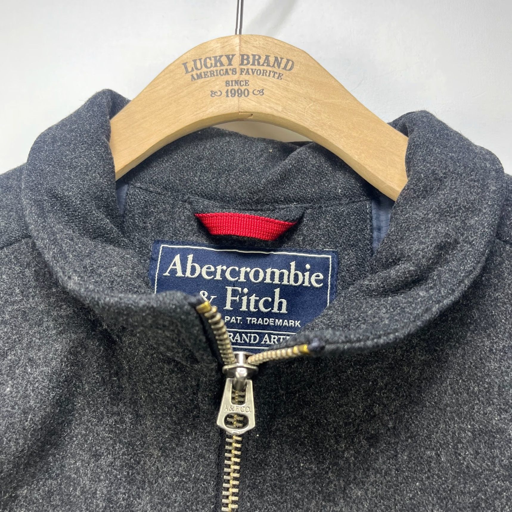Abercrombie & Fitch VINTAGE Abercrombie & Fitch Men’s Gray Wool Blend Full Zip Jacket Coat L Large Gray Regular Wool Jacket Full Zip Pea Coat Western Casual Mens Size US L / EU 52-54 / 3 - 3 Thumbnail