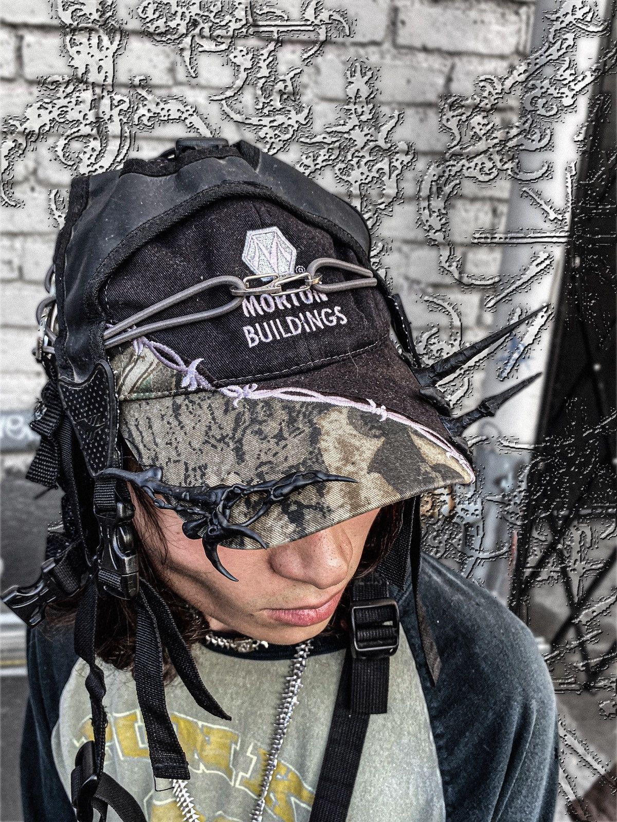 Designer Mania.archive x Horsgorl hat clip Size ONE SIZE - 1 Thumbnail