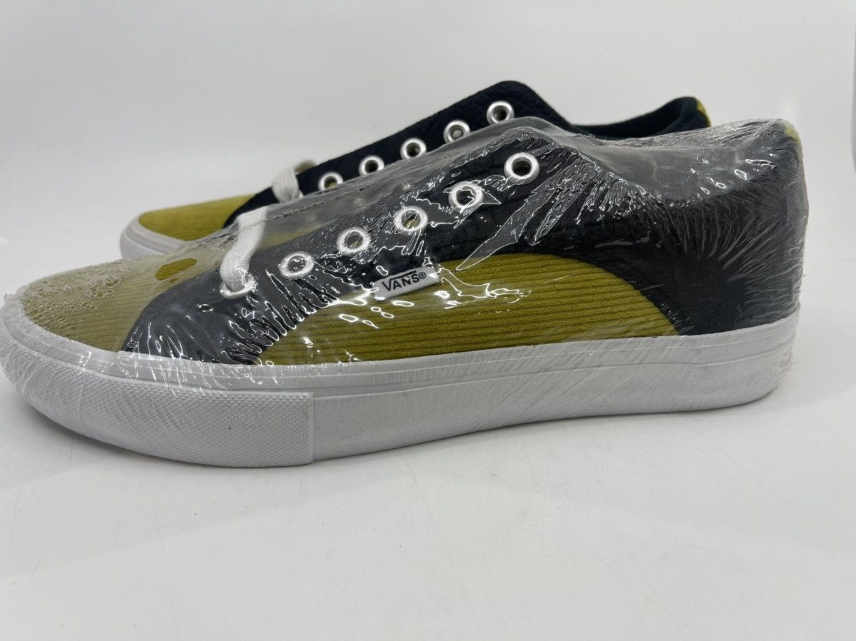 Supreme × Vans Size 9 - VANS Supreme x Lampin Pro Croc Corduroy Size US 9 / EU 42 - 6 Thumbnail