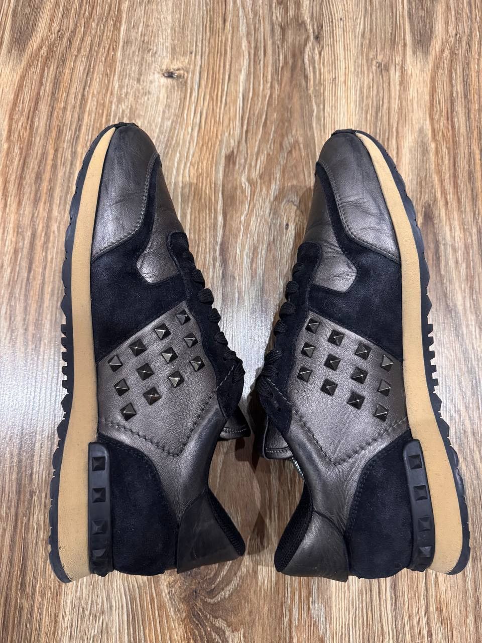 Valentino Valentino Leather Suede Rockrunner Stud Sneakers Size 43 Size US 10 / EU 43 - 14 Thumbnail