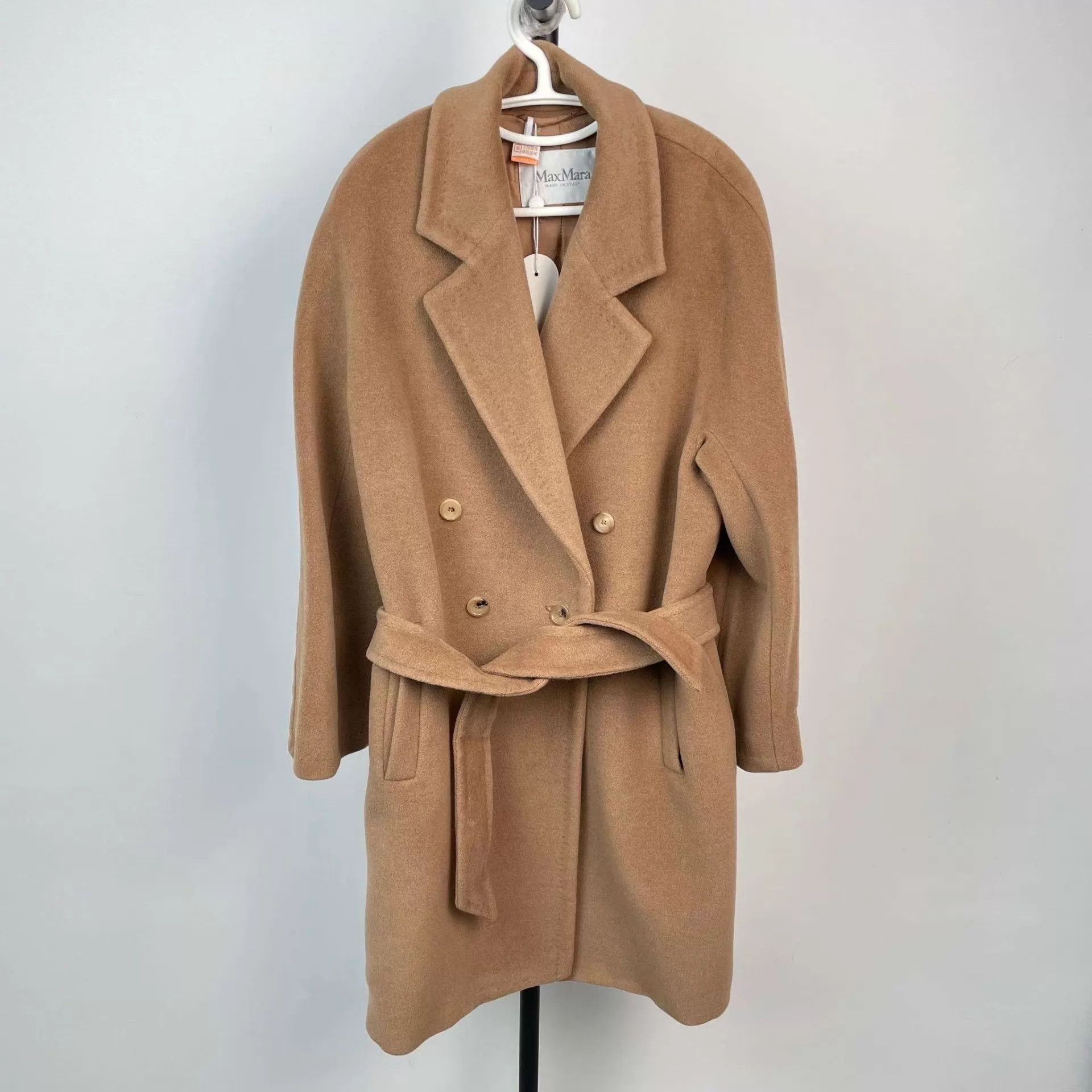 Max Mara Maxmara Women's Camel Hair Coat Camel 160/84A Size S / US 4 / IT 40 - 1 Thumbnail