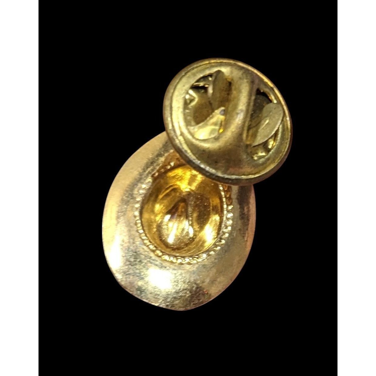 Other Western Cowboy Hat Shaped Gold Tone Lapel Pin Size ONE SIZE - 2 Thumbnail