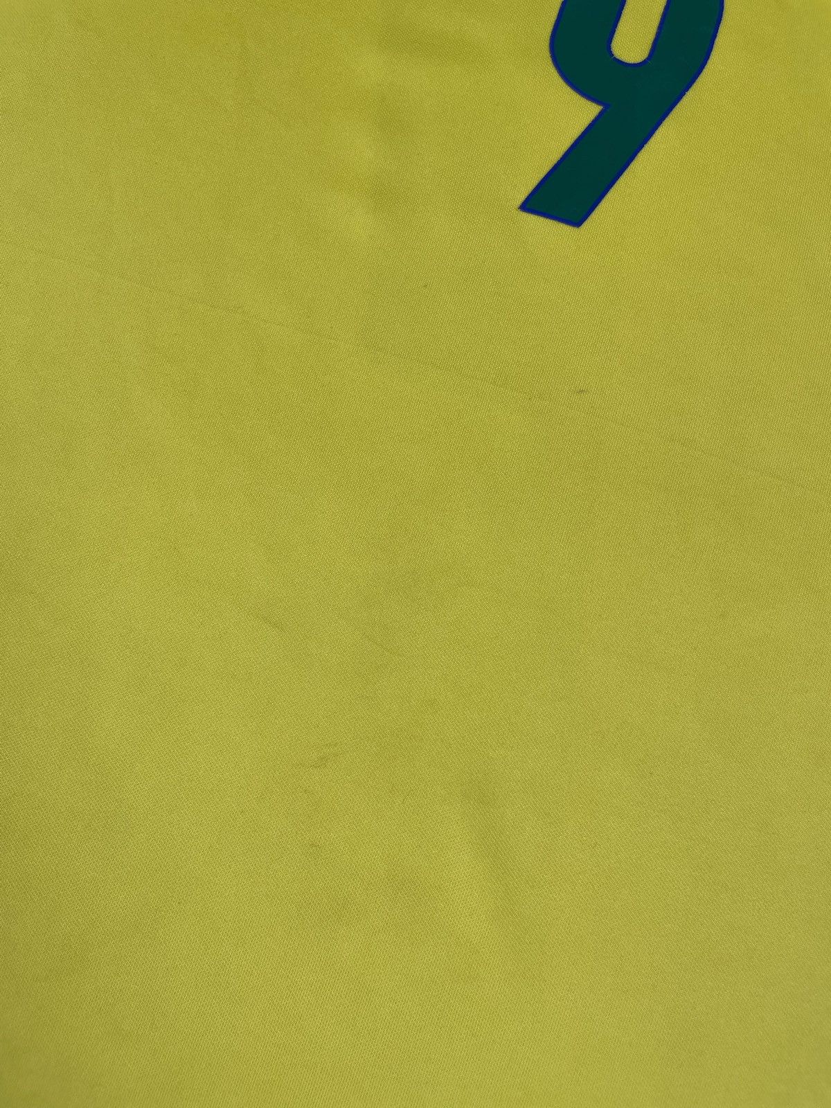 Other Vintage Brazil tee logo yellow size L Size US L / EU 52-54 / 3 - 4 Thumbnail