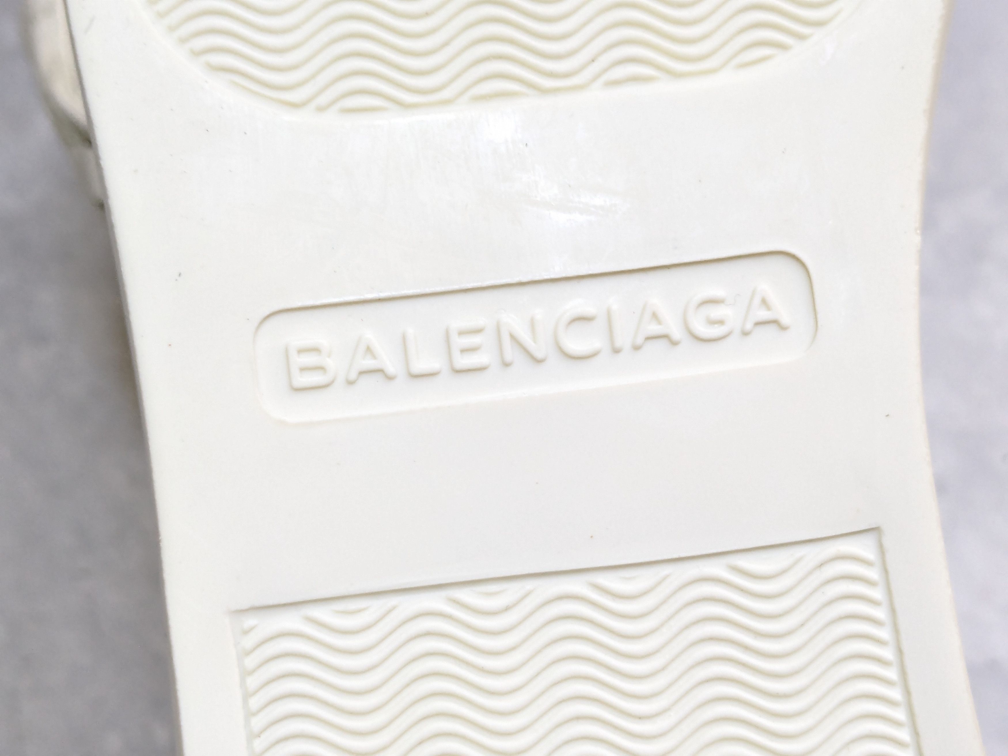 Balenciaga Balenciaga Arena Sneakers White 12 45 High Tops Leather Size US 12 / EU 45 - 17 Thumbnail
