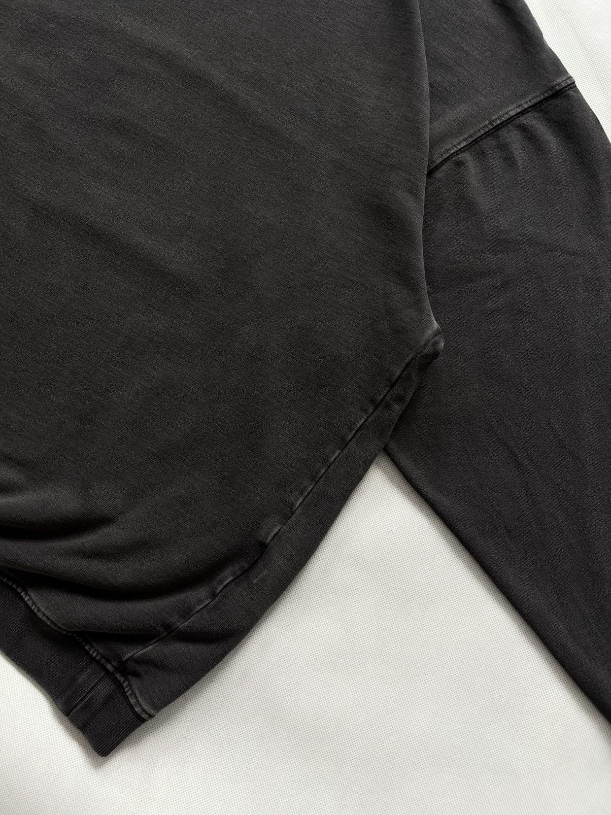 Yeezy YEEZY Season 5 Washed Dark Grey Blank Boxy Fit Crewneck Size US L / EU 52-54 / 3 - 5 Thumbnail