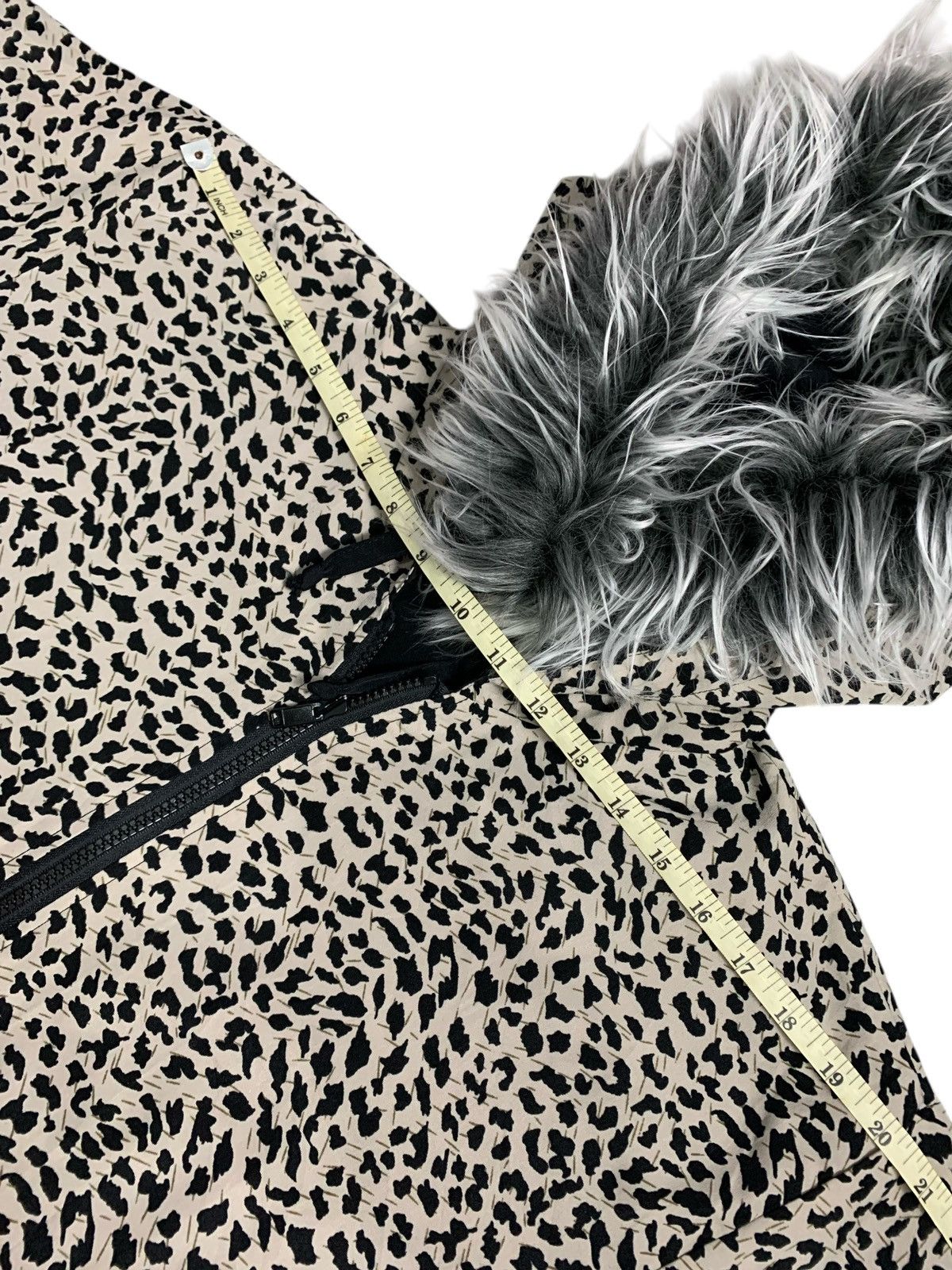 Le Grande Bleu (L.G.B.) LEOPARD REVERSIBLE FUR HOODIE ZIP JACKET IFSIX LGB STYLE Size US L / EU 52-54 / 3 - 13 Thumbnail