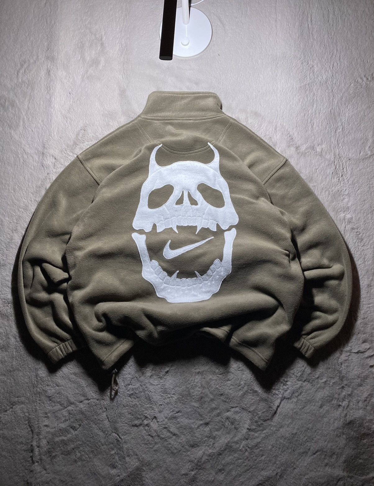 Vintage ⛩️☠️nike skeleton custom vintage sweatshirt skull center logo⛩️ Size US XL / EU 56 / 4 - 2 Thumbnail