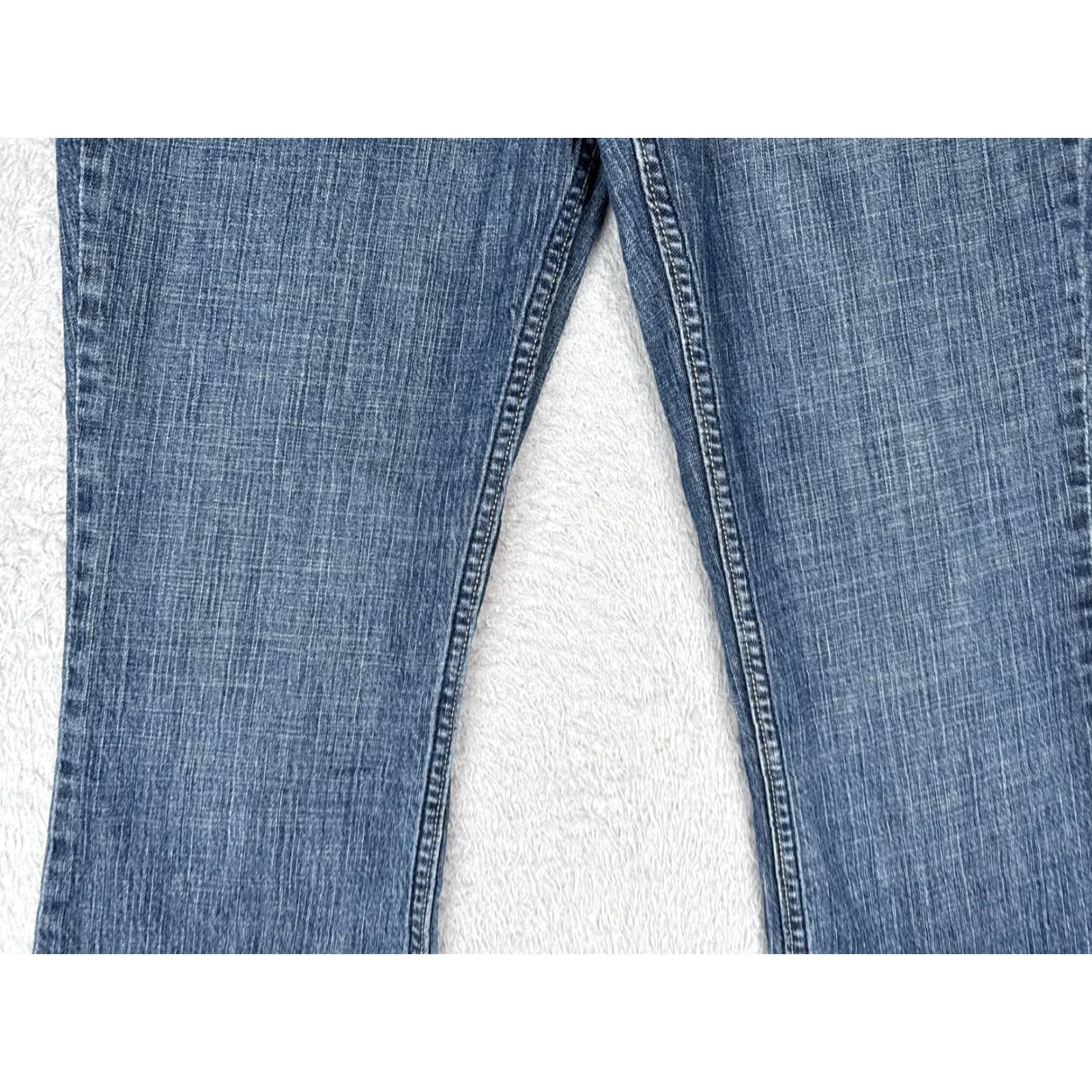 Vintage Levi Strauss Signature Jeans Womens 10 Short Blue Bootcut Jeans with Stretch 30x29 Low Rise 5-Pocket Denim Size 32" / US 10 / IT 46 - 3 Thumbnail