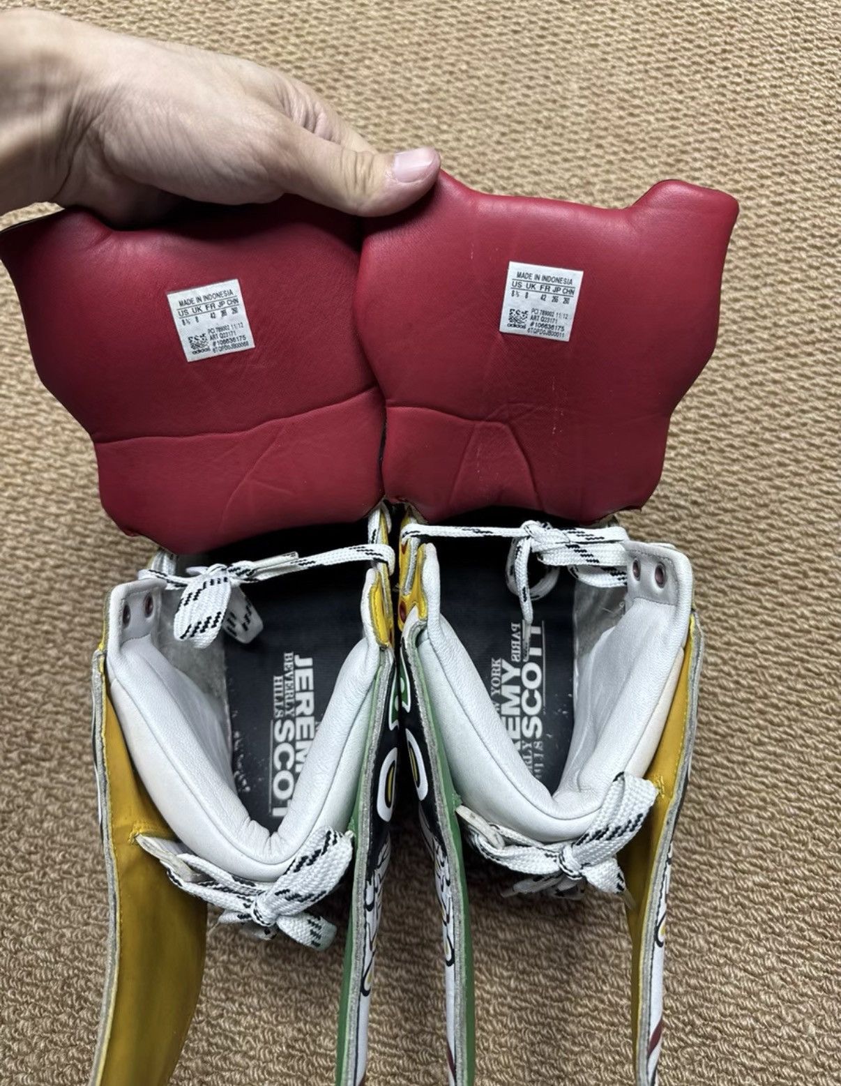 Adidas Adidas Jeremy Scott Wings Indian Mask Q23171 K37 Size US 8 / EU 41 - 6 Thumbnail