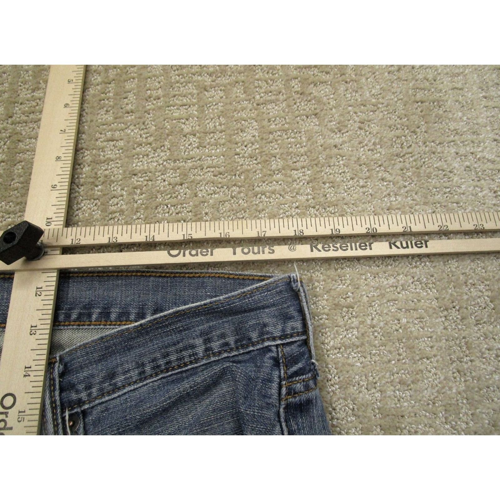 Levi's Levi's 559 Jeans Men 36x34 Relaxed Straight Leg Distressed Light Wash Denim Jeans Regular Blue Size US 36 / EU 52 - 6 Thumbnail