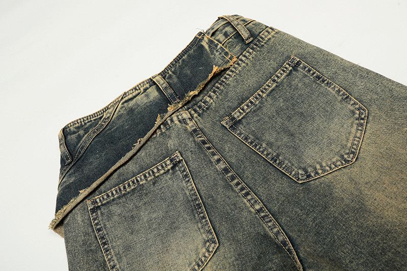 Vintage American retro distressed high-waisted wide-leg jeans Size US 32 / EU 48 - 5 Thumbnail