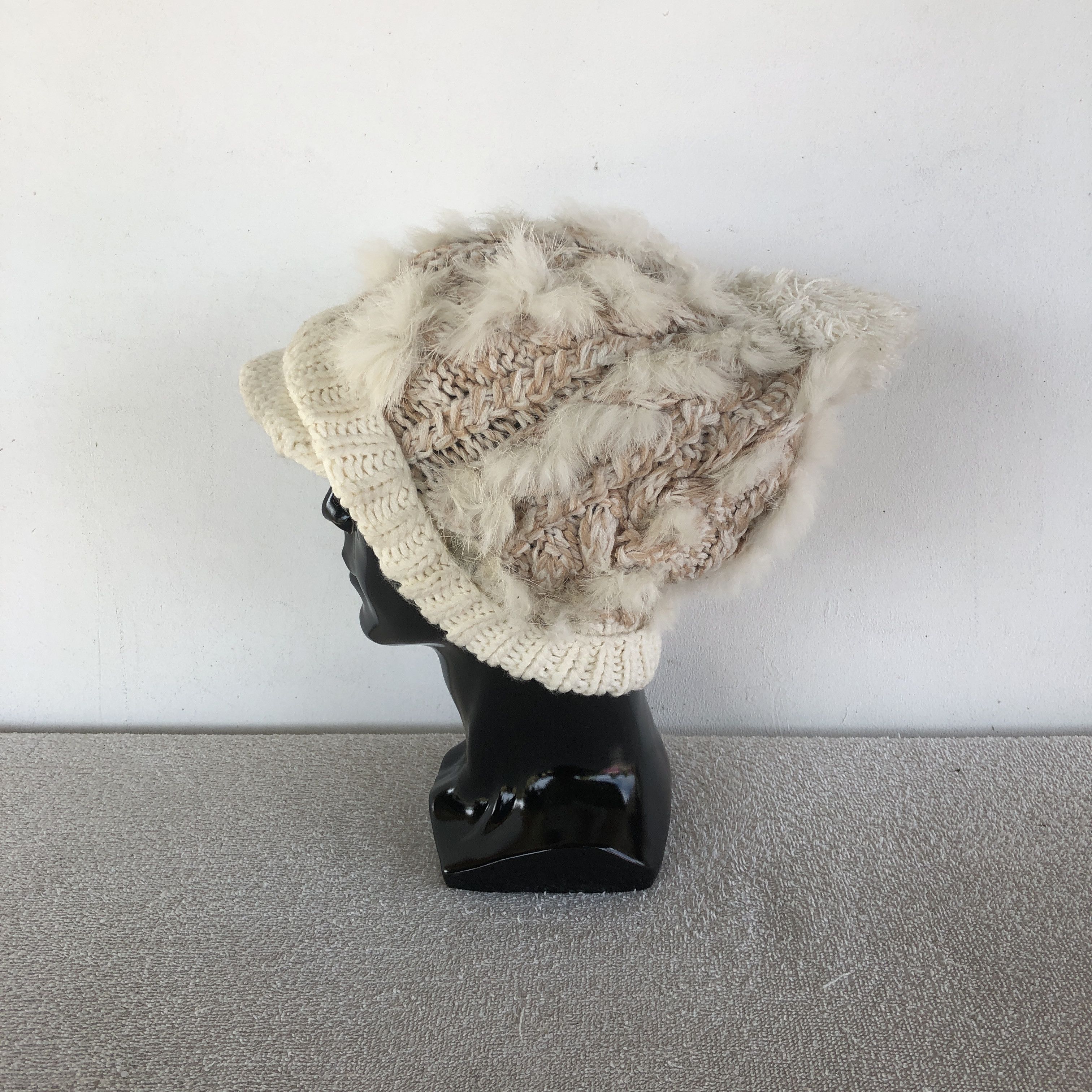Japanese Brand Vintage 90s Marylia Cable Knit Beanie Mink Fur Snow Caps Hat Size ONE SIZE - 4 Thumbnail
