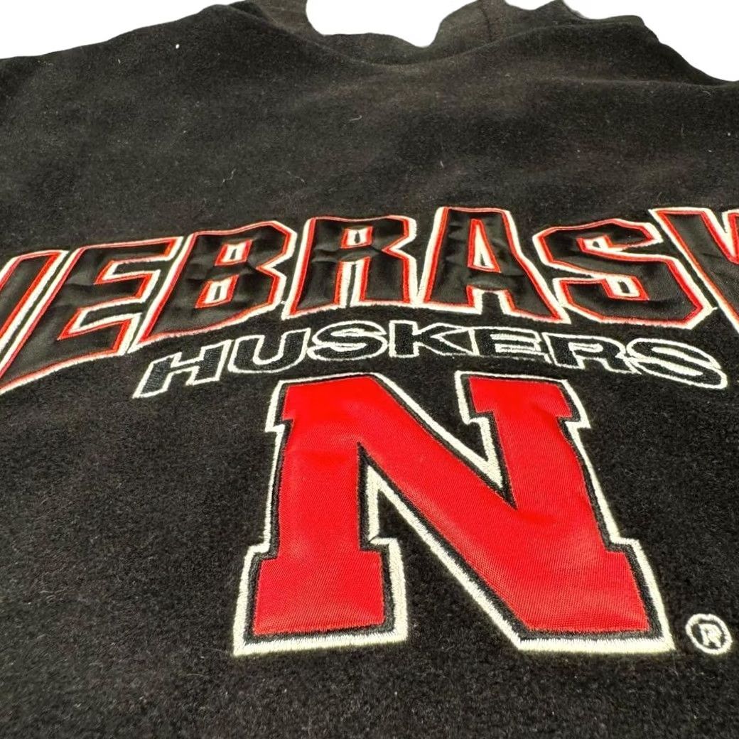 Vintage VINTAGE Huskers Jacket Mens Large Nebraska Water Repellant Lined Fleece Heavyweight Coat Colosseum Athletics Ski Jacket Black 90s University Mens Size US L / EU 52-54 / 3 - 2 Thumbnail