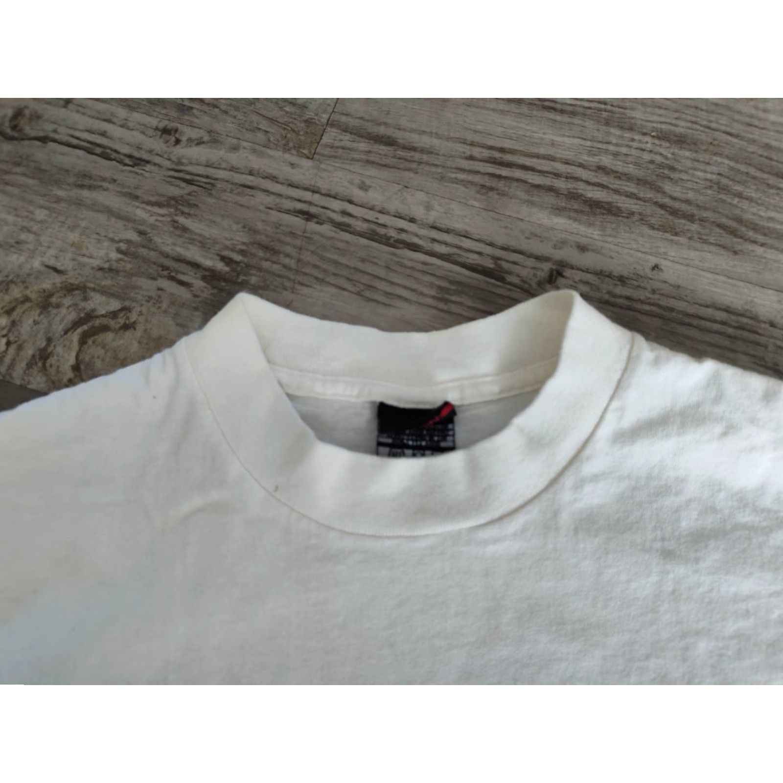 AAA VINTAGE Alcatraz Prison USA 90s Graphic Print T-Shirt Men XL White Cotton Size US XL / EU 56 / 4 - 4 Thumbnail