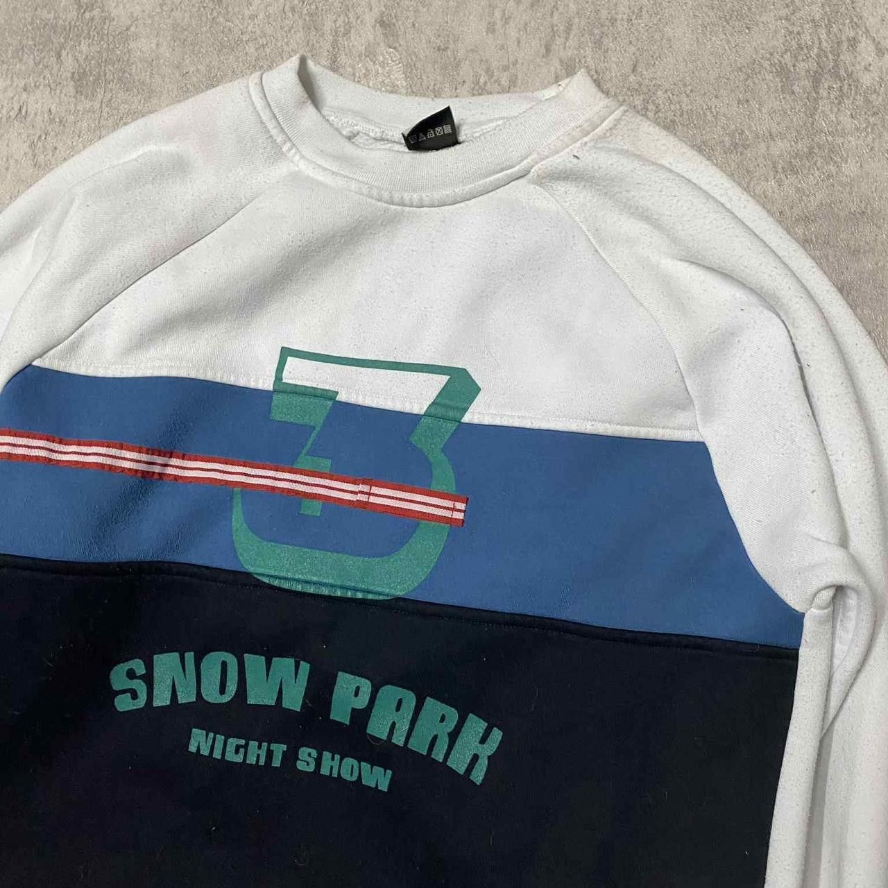 Other White and blue sweatshirt with a retro vibe Size US XL / EU 56 / 4 - 2 Thumbnail