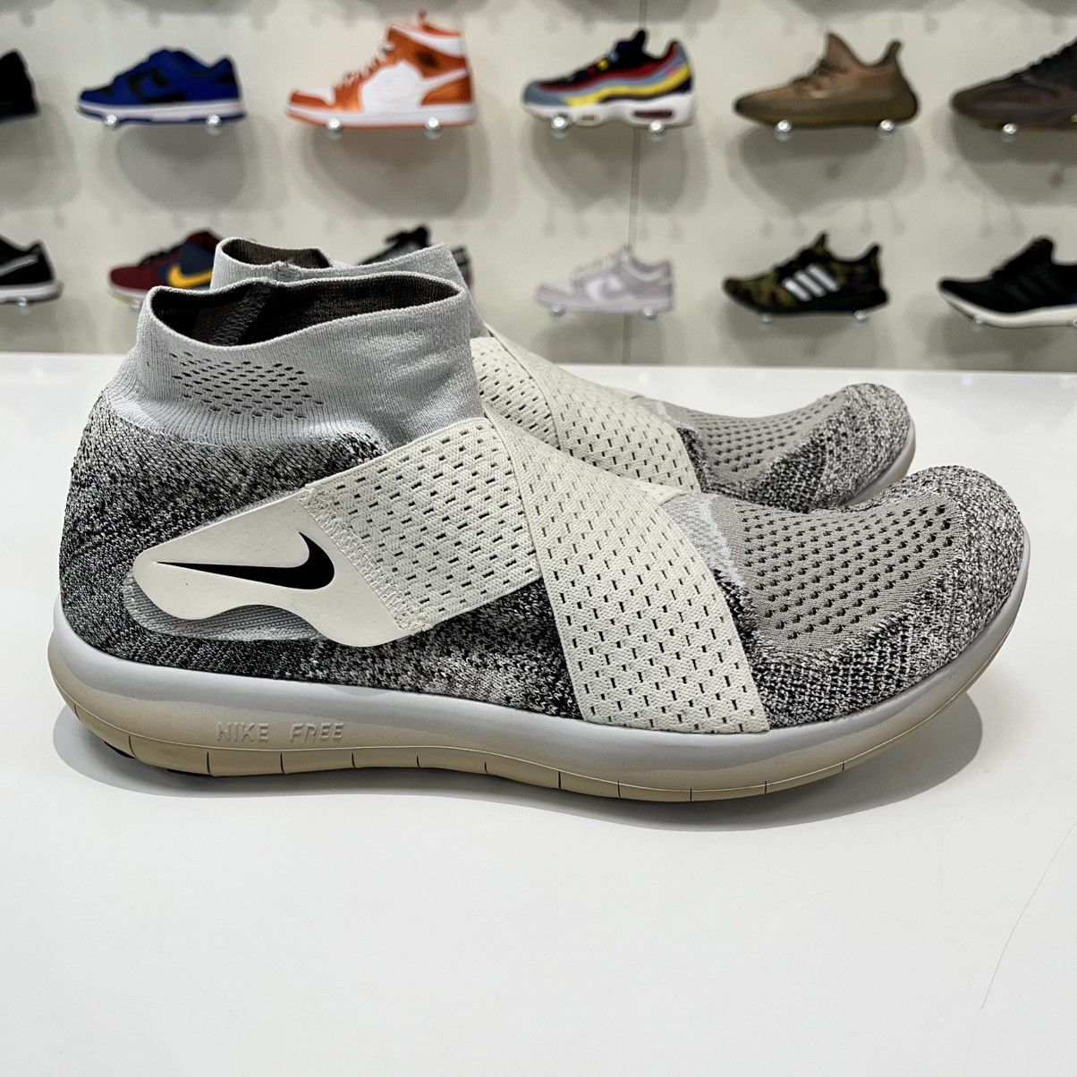 Nike NikeLab Free RN Motion FK 2017 Size US 9.5 / EU 42-43 - 7 Thumbnail
