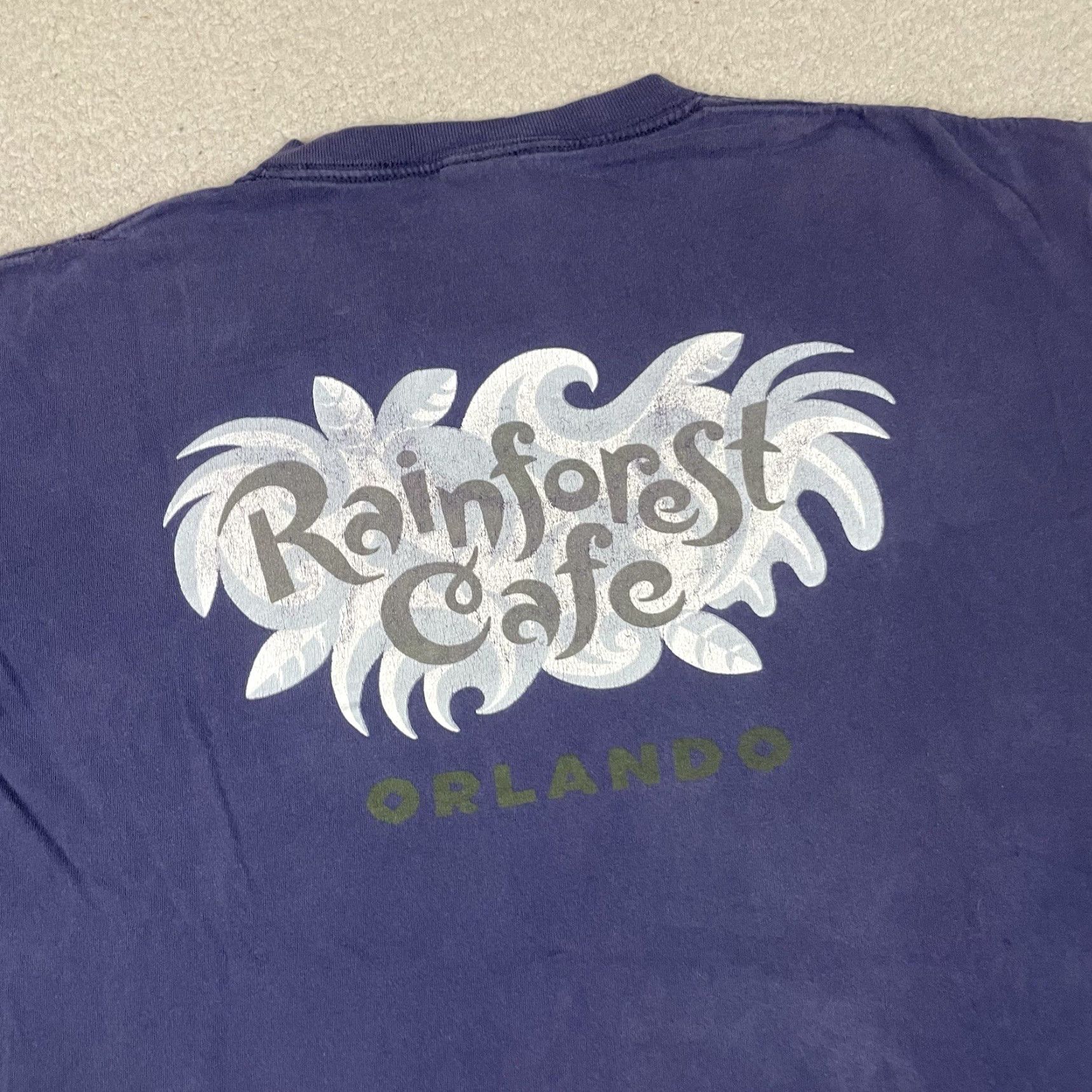 Vintage VINTAGE Rainforest Cafe T Shirt Adult XL Blue Logo Parrot 80s 90s Men Vintage-Faded Graphic Holiday Orlando Florida Shirt Size US XL / EU 56 / 4 - 2 Thumbnail