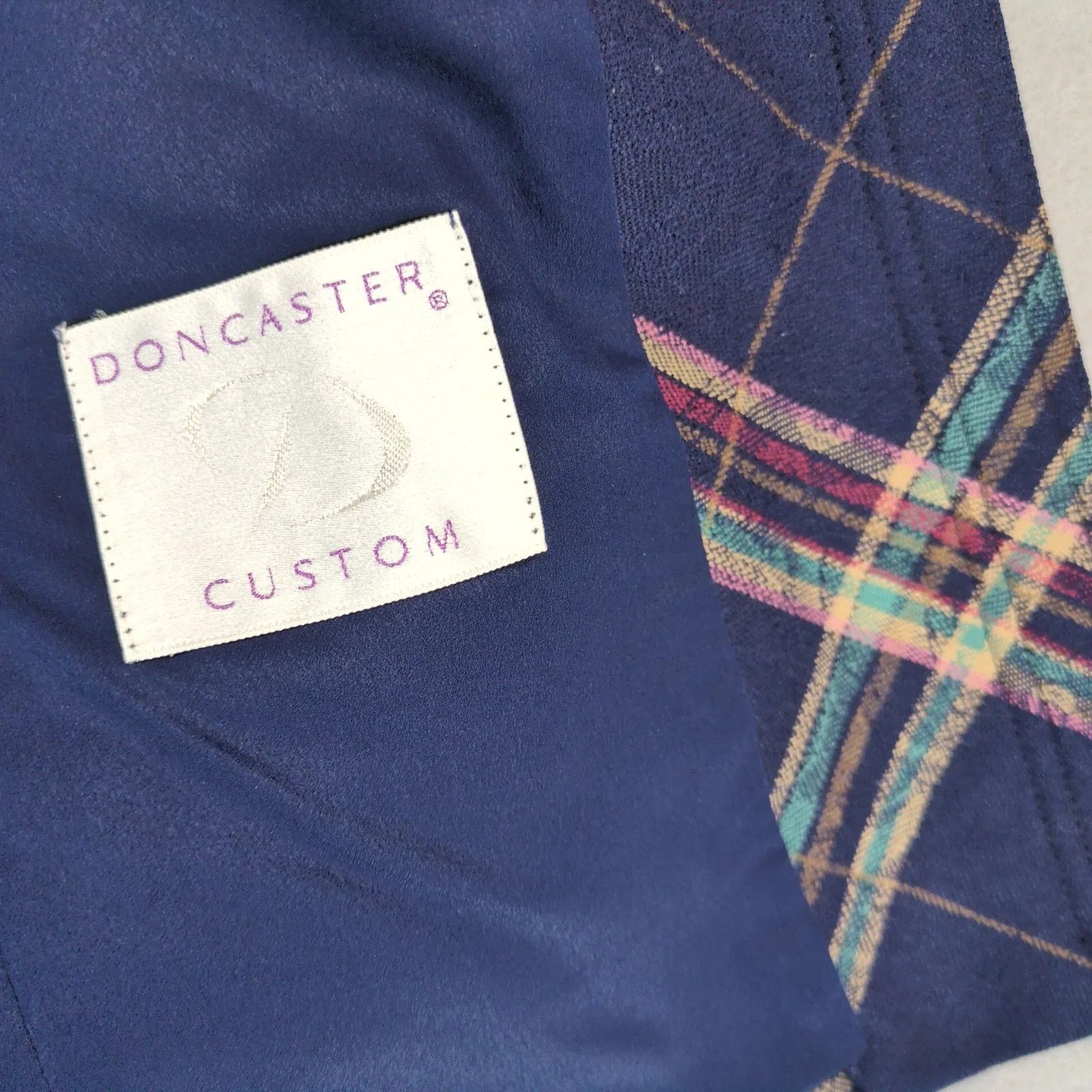 Vintage Doncaster Custom Navy Plaid Button-Front Jacket Women's M Size M / US 6-8 / IT 42-44 - 4 Thumbnail