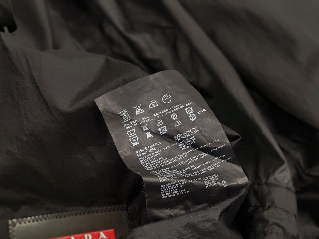 Prada Rare Prada AW07 Black Label Nylon Cargo Zip Pocket Jacket Size S / US 4 / IT 40 - 19 Thumbnail