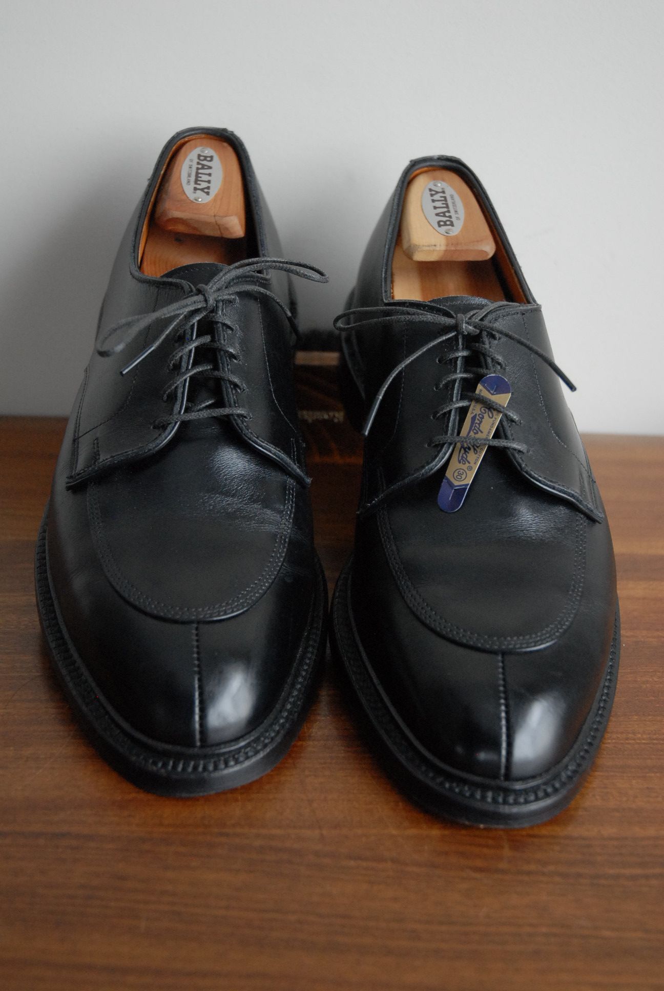 Allen Edmonds Walton cap toe Norwegian split toe derby, GYW Size US 11 / EU 44 - 3 Thumbnail