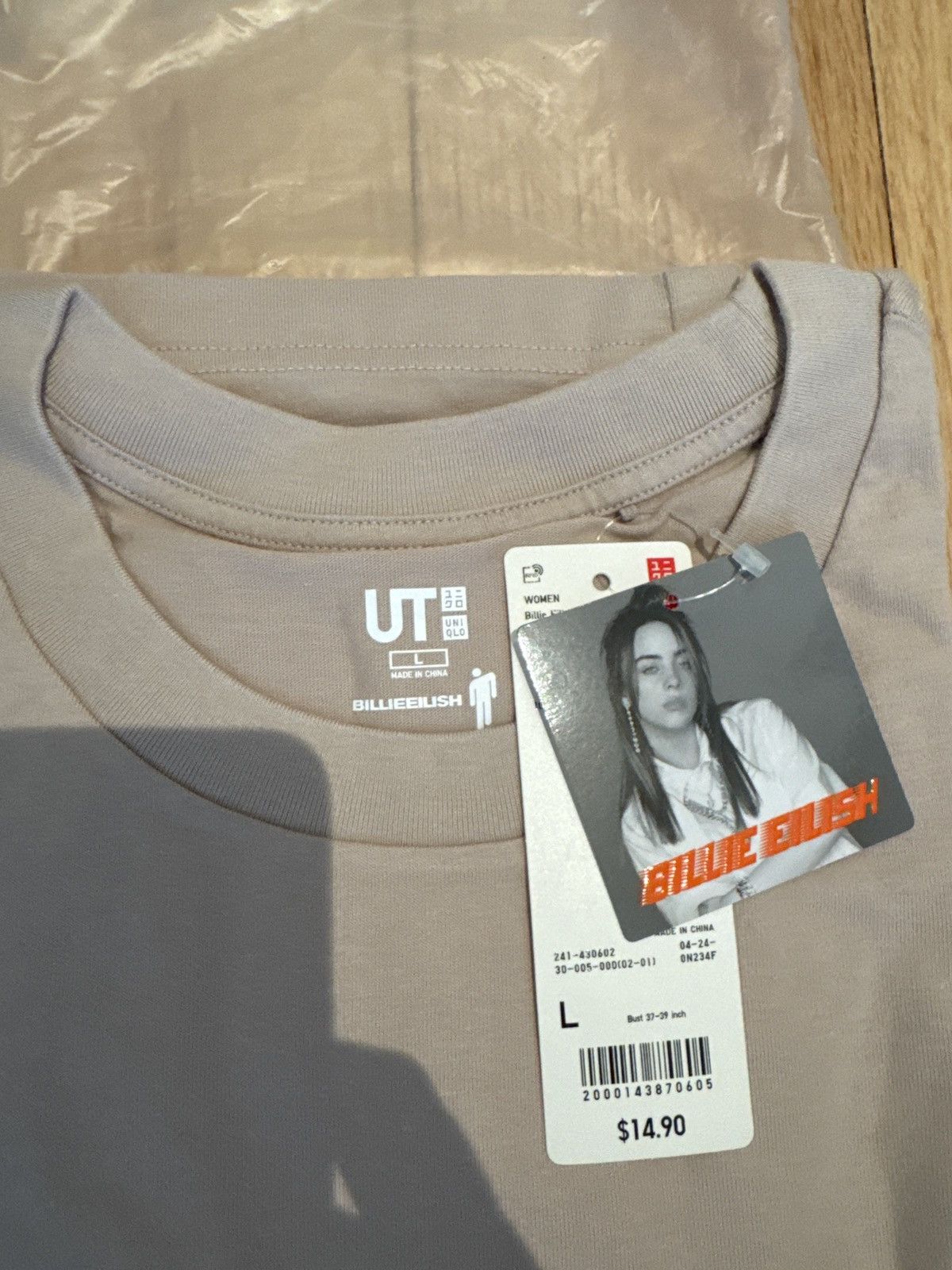 Billie Eilish Billie Eilish x Takashi Murakami Uniqlo Tshirt size L Size US L / EU 52-54 / 3 - 2 Thumbnail