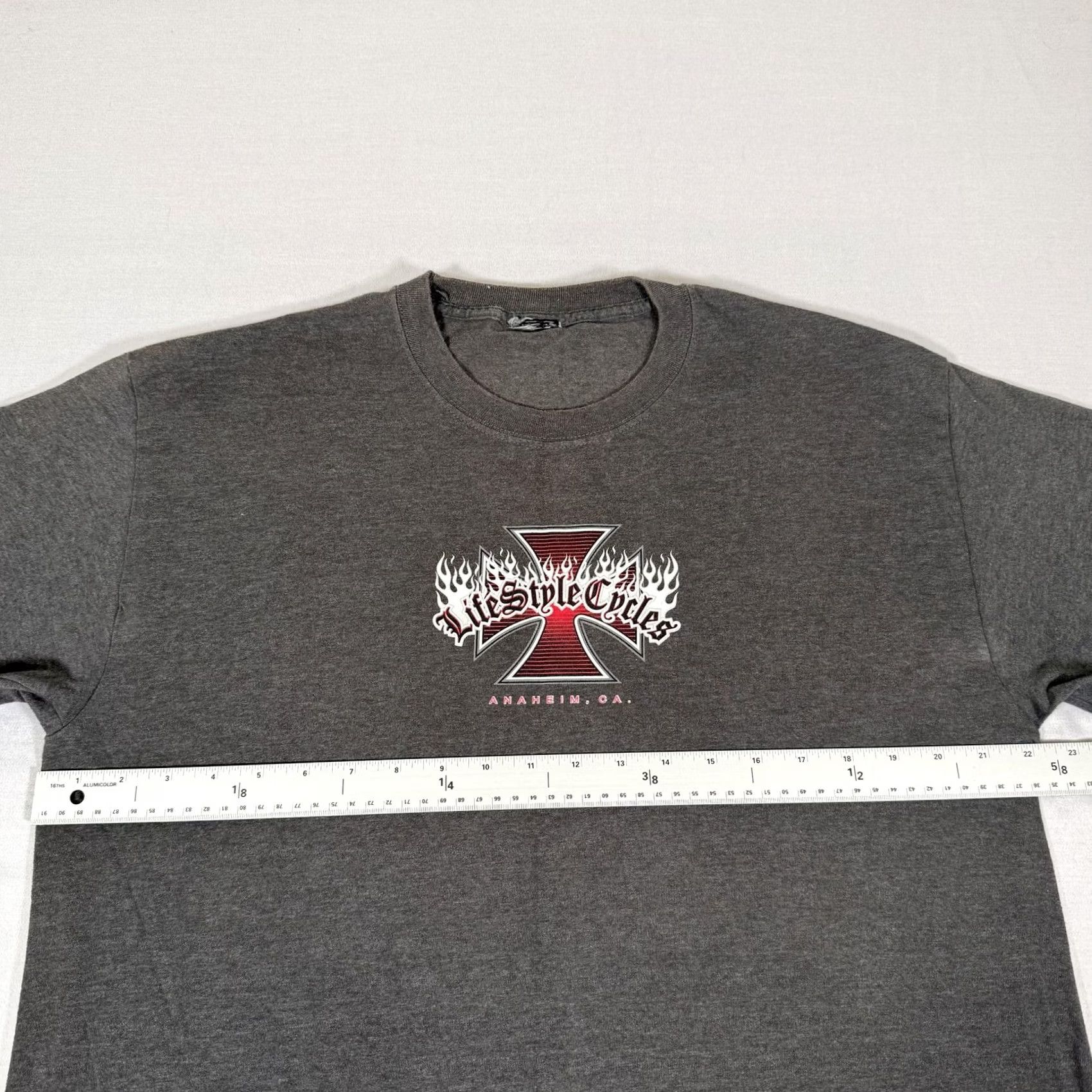 Vintage Vintage Shirt Mens Large Gray West Coast Choppers Flames Tribal Biker Surf Y2K Shirt T-Shirt Graphic Print Size US L / EU 52-54 / 3 - 5 Thumbnail