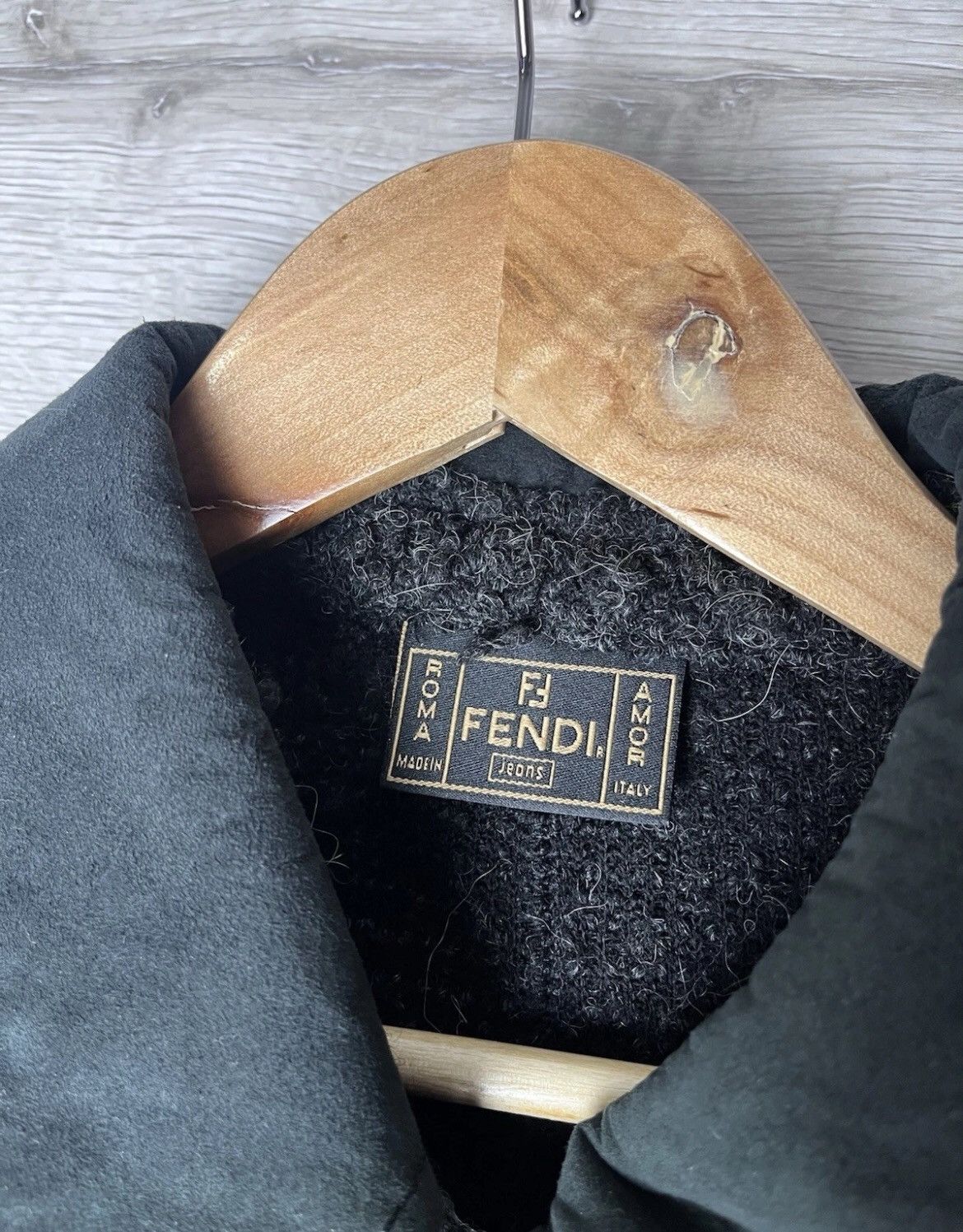 Fendi Vintage women’s coat Fendi size 44 wool 100% Italy Size L / US 10 / IT 46 - 15 Thumbnail