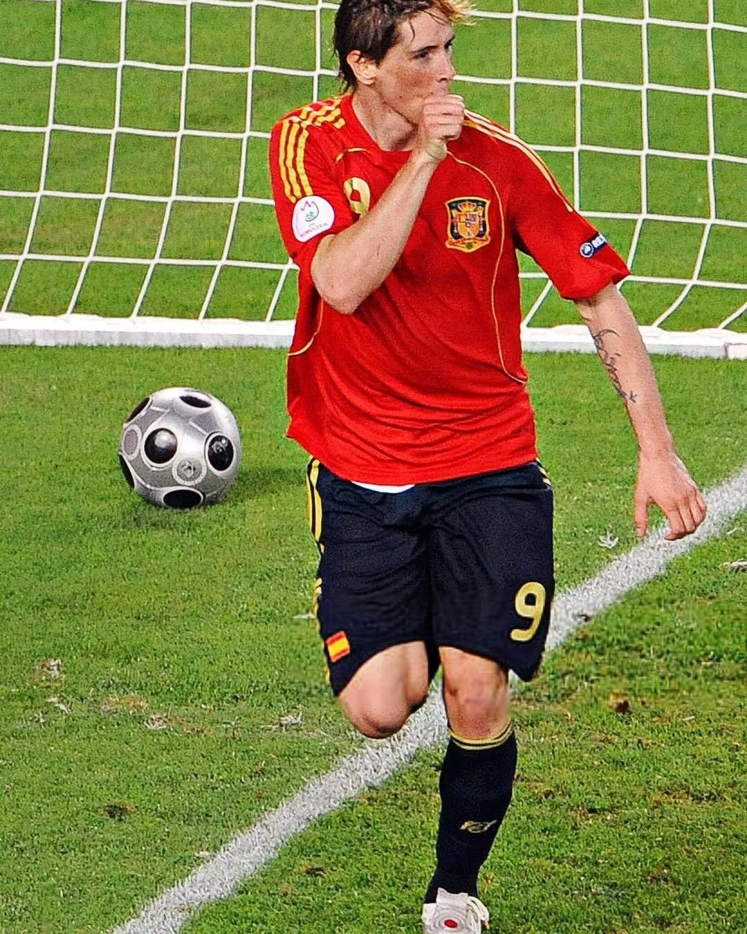 Adidas Authentic Retro Spain TORRES Euro 2008-2009 Home Jersey Size US M / EU 48-50 / 2 - 2 Thumbnail
