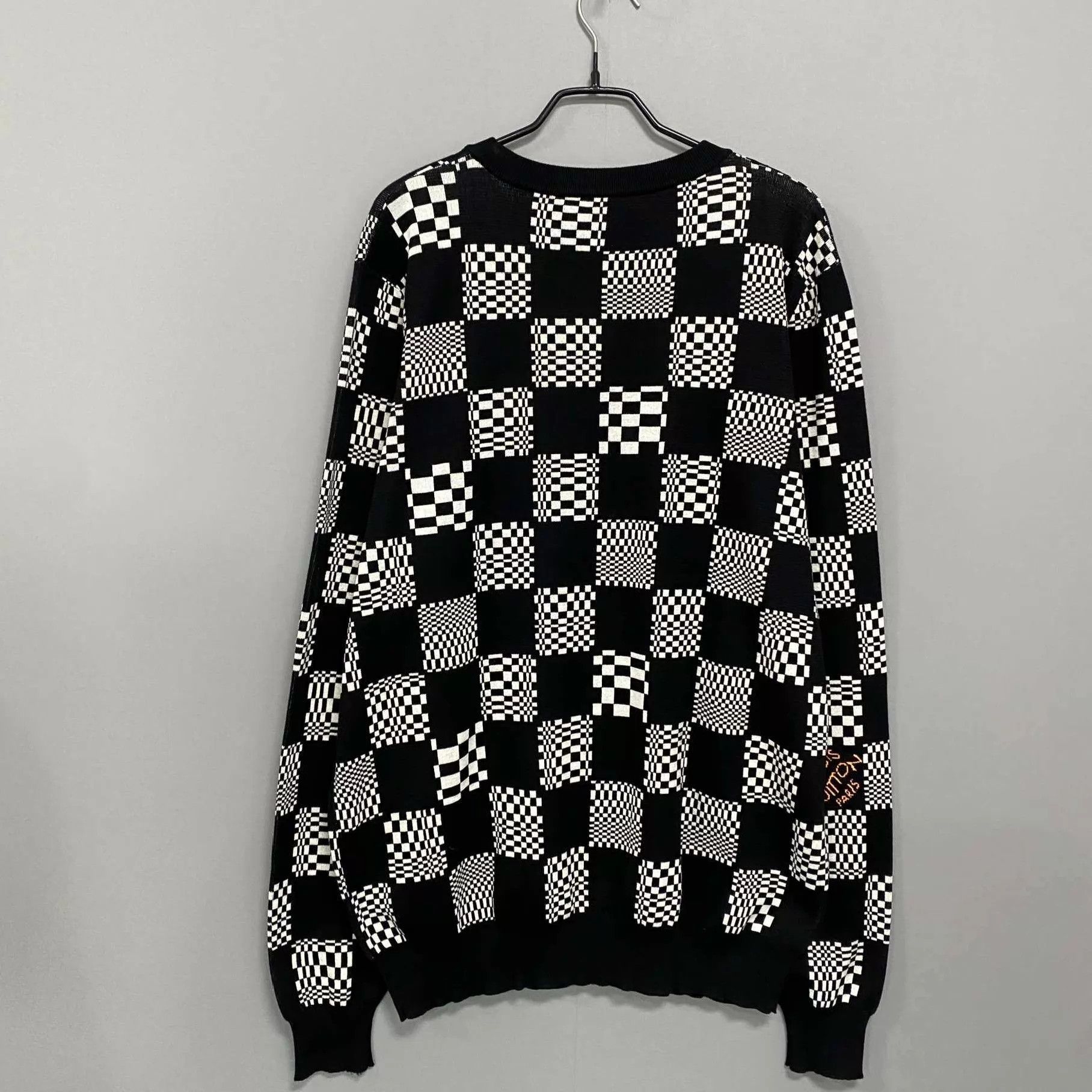 Louis Vuitton LV B&W Checkerboard All-Over Print Sweatshirt XXL Size US XXL / EU 58 / 5 - 3 Thumbnail